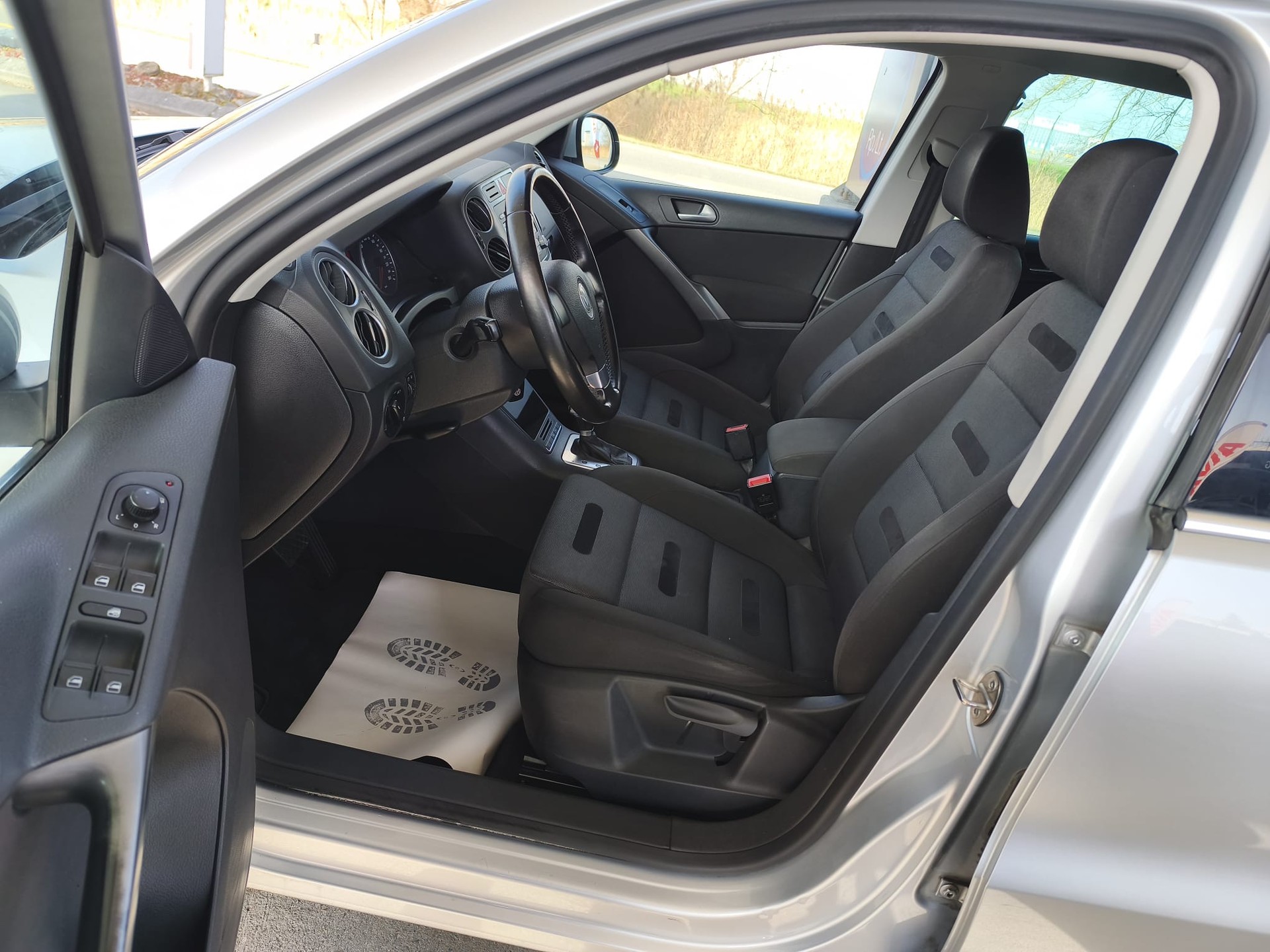 VW Tiguan 2.0 TSI Sport&Style Tiptronic-image-14