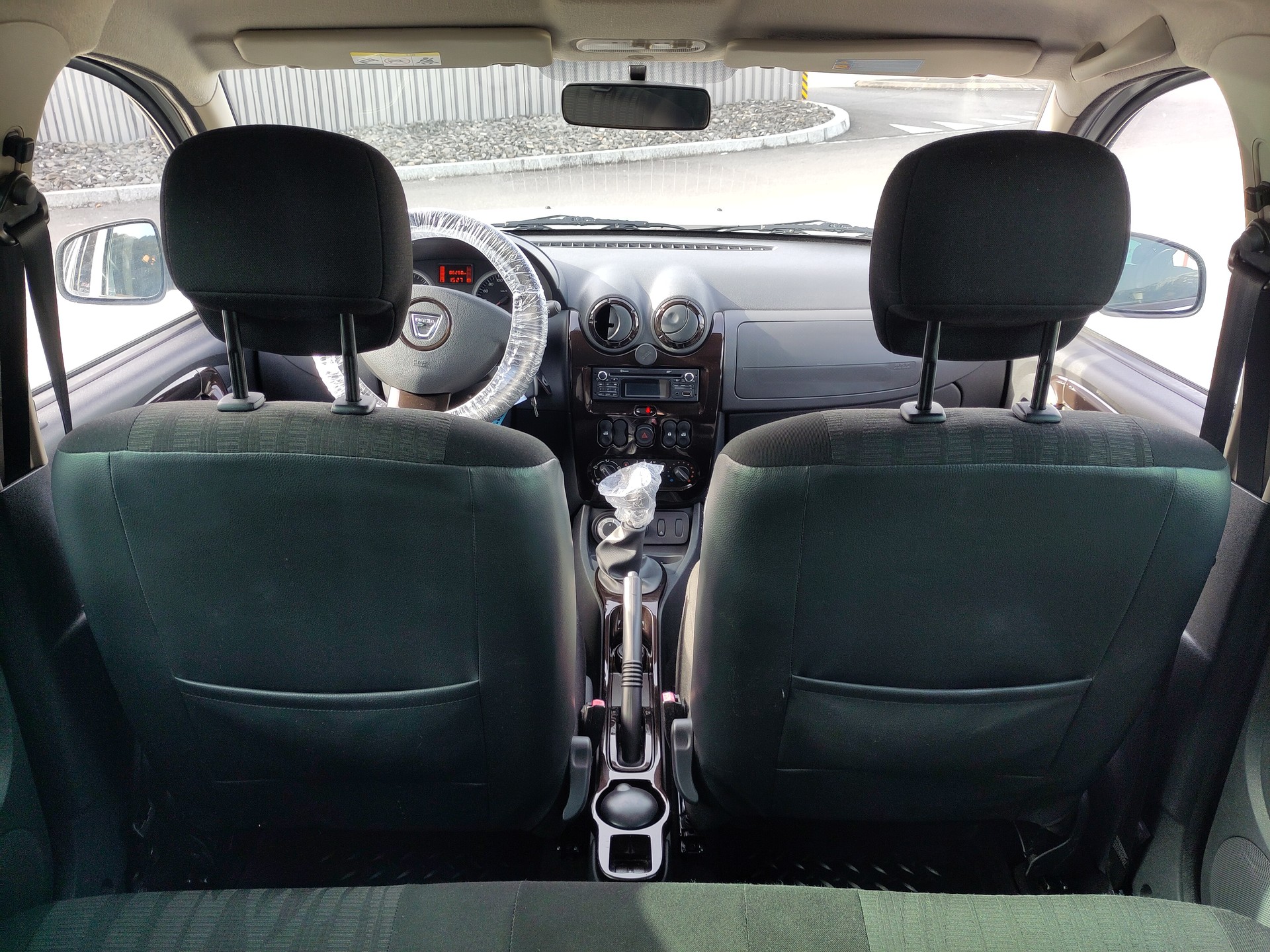 DACIA Duster 1.5 dCi Lauréate 4x4-image-10