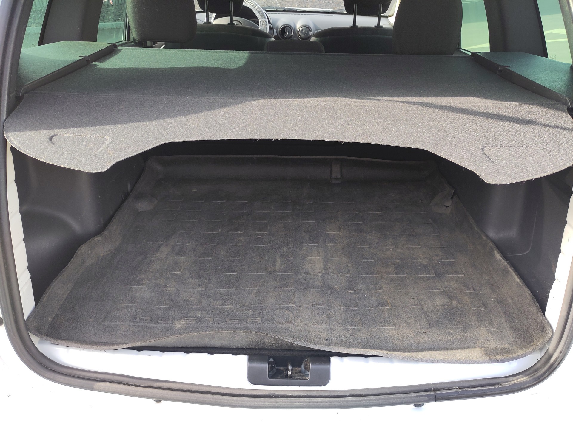 DACIA Duster 1.5 dCi Lauréate 4x4-image-11
