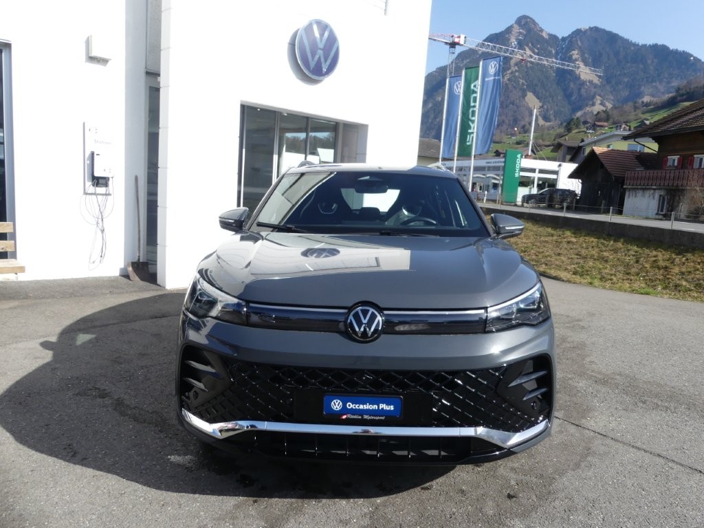 VW Tiguan 2.0 TDI SCR R-Line 4Motion DSG-image-5