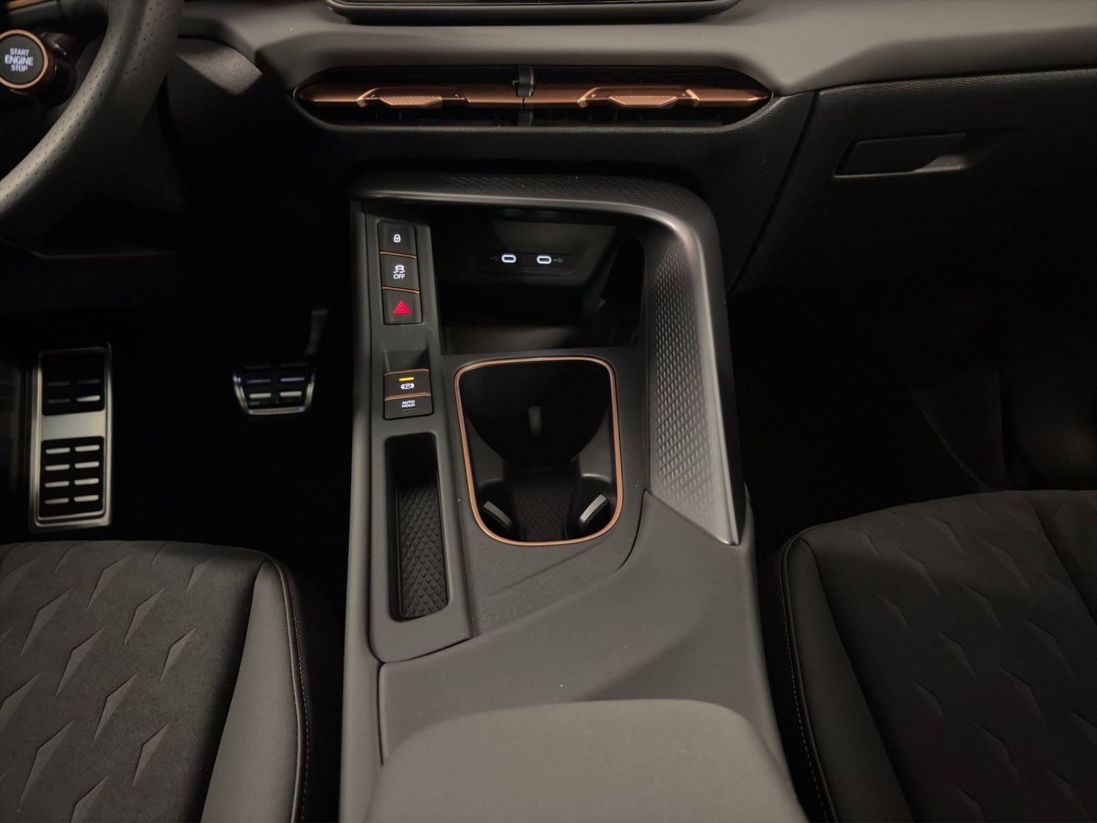 CUPRA Terramar 1.5 eHybrid Prime Edition VZ DSG-image-14