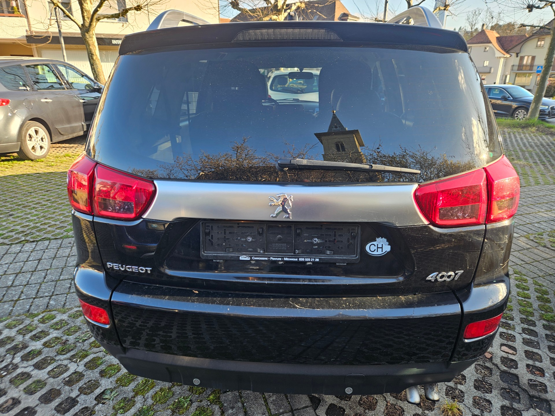 PEUGEOT 4007 2.2 HDi Platinum Edition-image-7