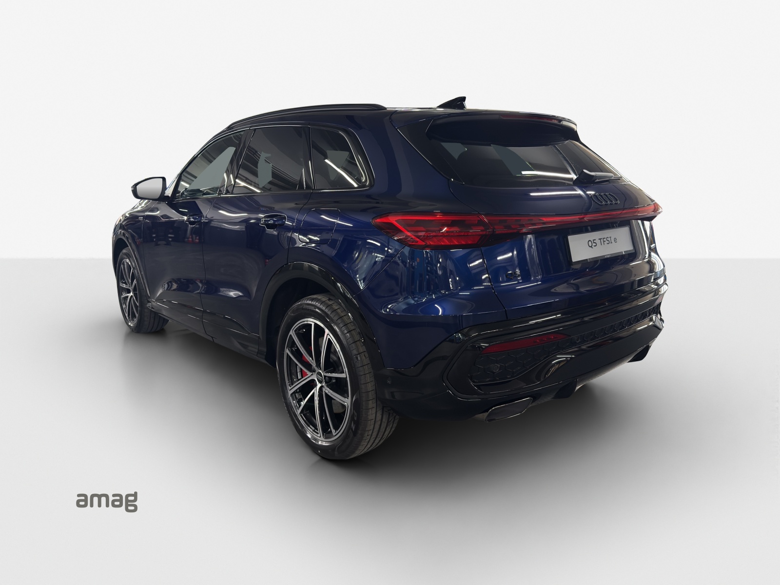 AUDI Q5 e-hybrid quattro 270 kW S-tronic-image-2