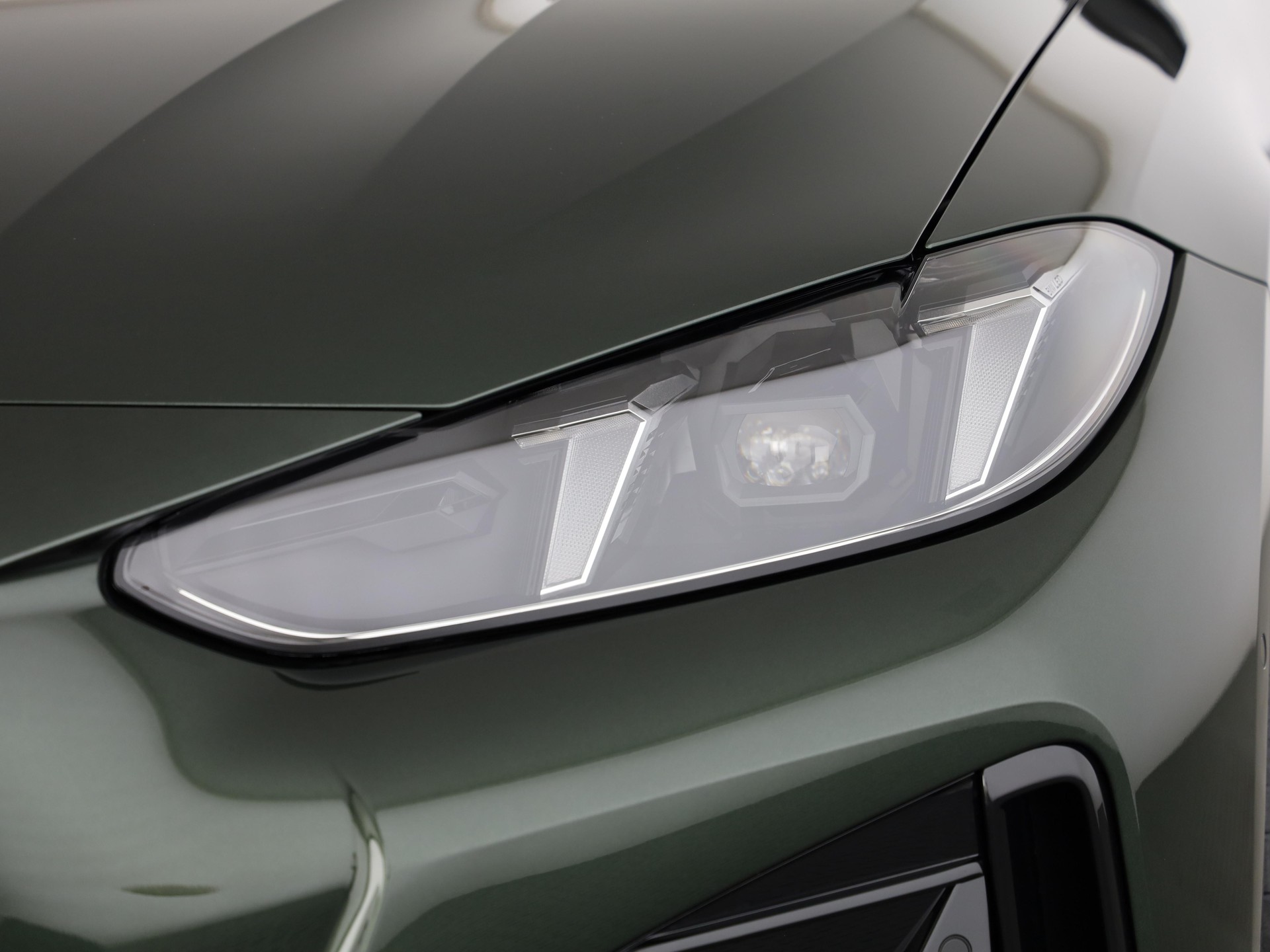 BMW M440i xDrive Gran Coupé-image-5