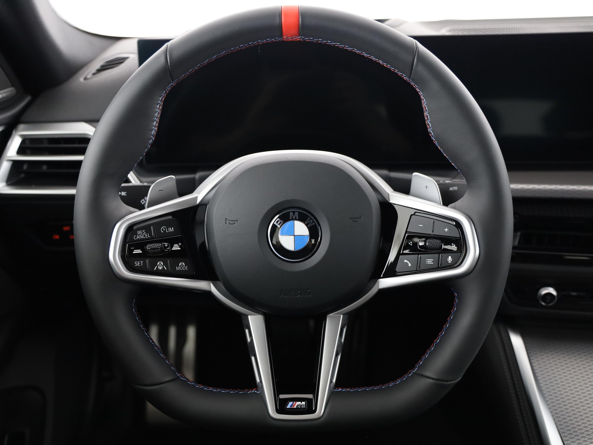 BMW M440i xDrive Gran Coupé-image-18