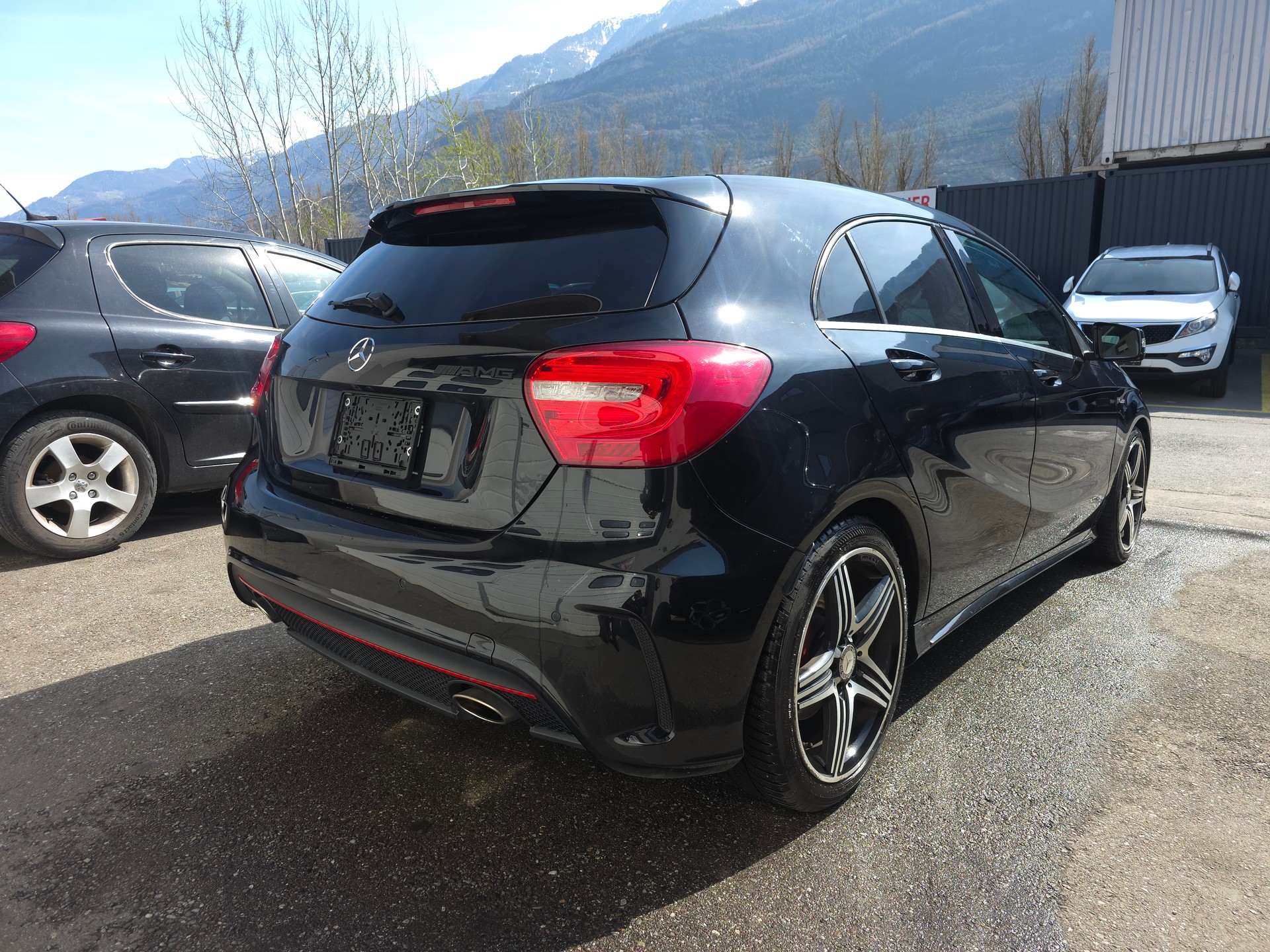 MERCEDES-BENZ A 250 Sport 7G-DCT-showroom-element-3