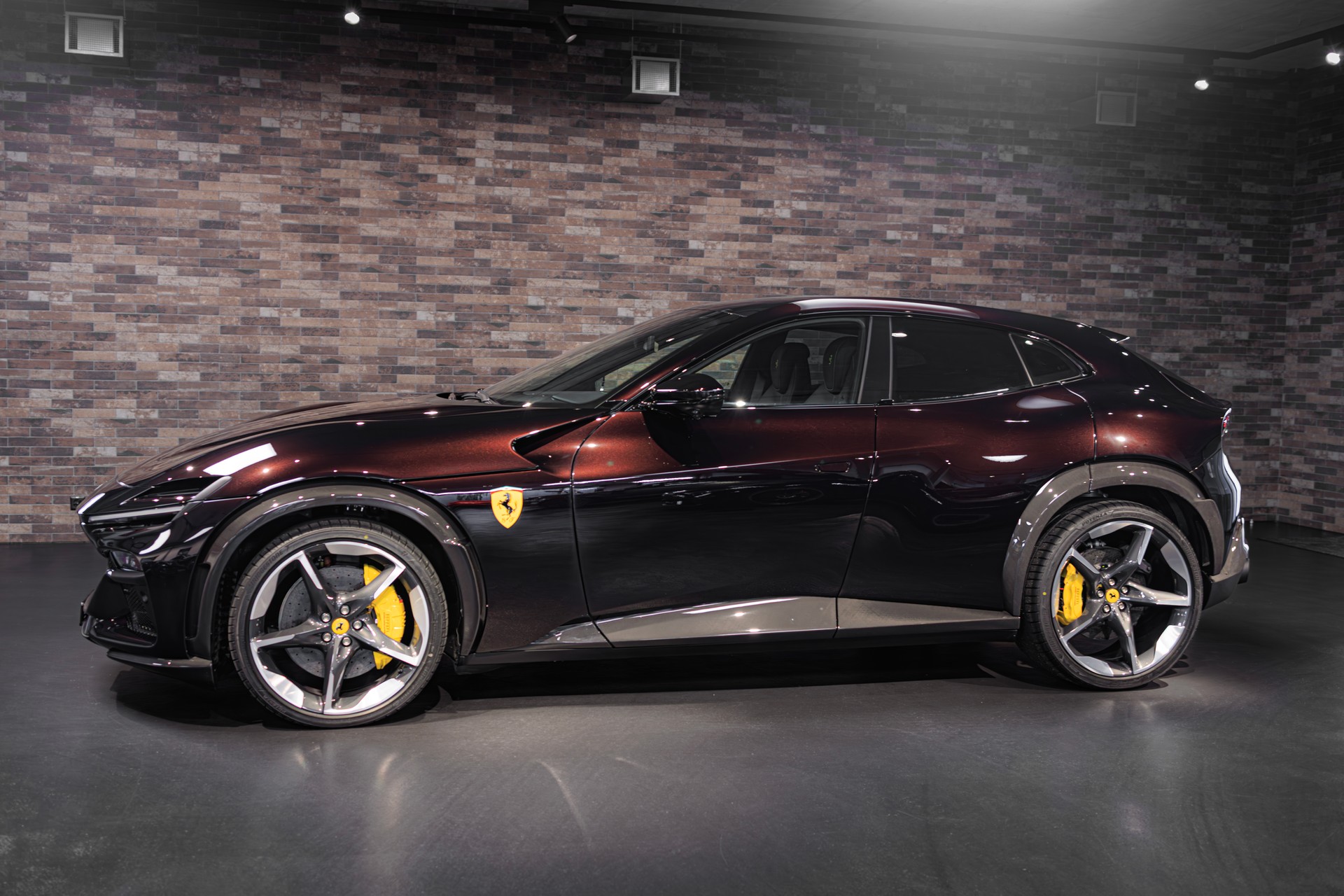 FERRARI Purosangue 6.5 V12-image-1