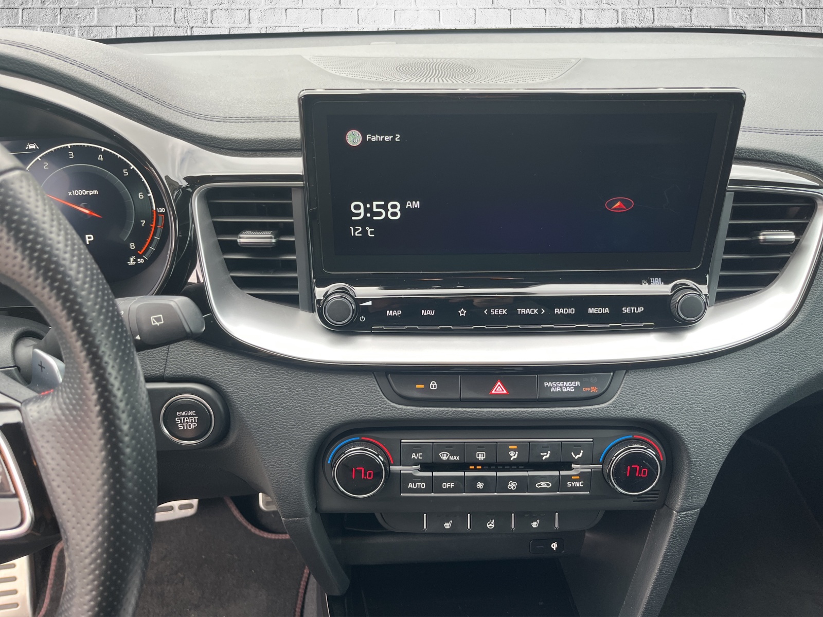 KIA ProCeed 1.6 T-GDi GT DCT-image-10