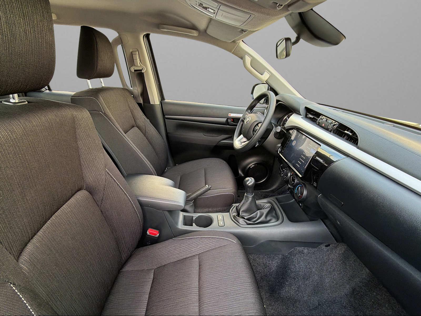 TOYOTA Hilux 2.4d Comfort Double Cab 4x4 A-image-7