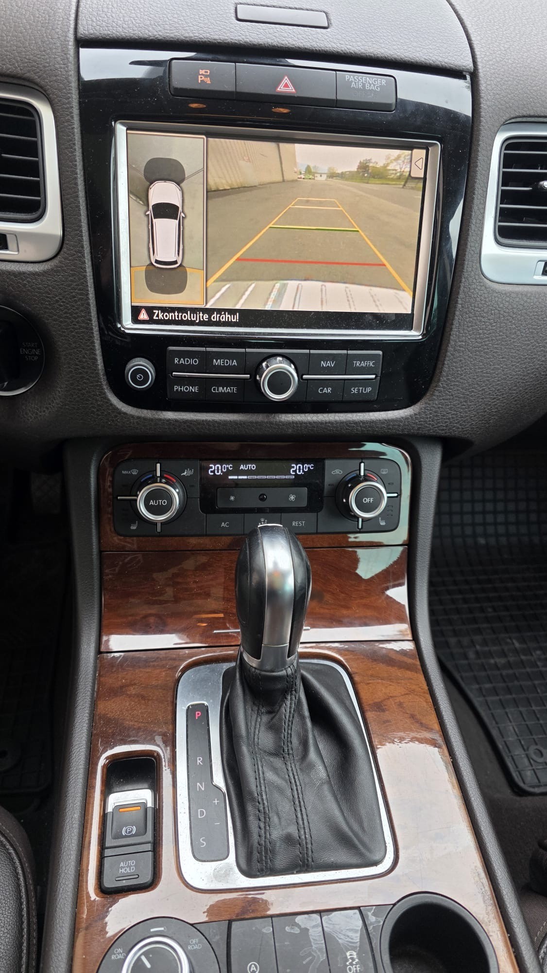 VW Touareg 3.0 TDI BlueMotion Technology Tiptronic-image-14