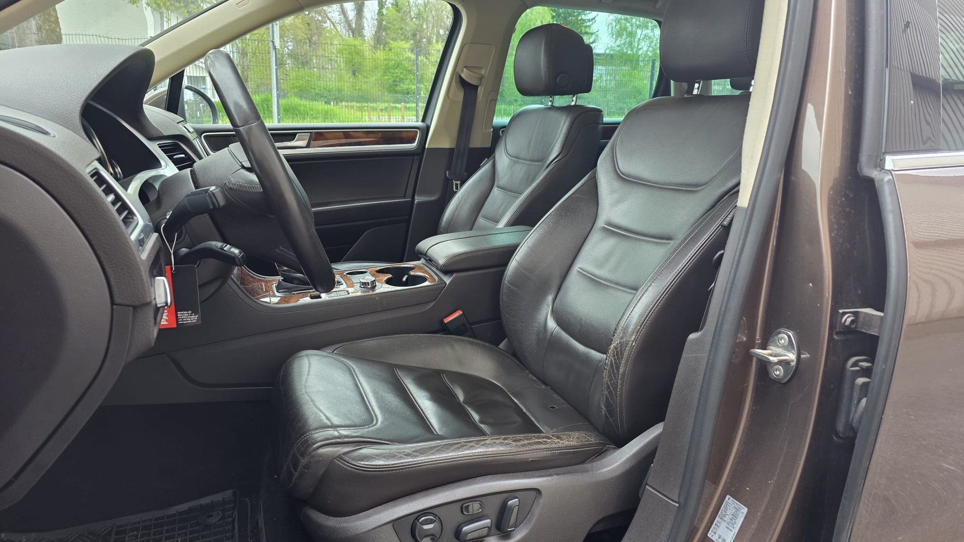 VW Touareg 3.0 TDI BlueMotion Technology Tiptronic-image-10