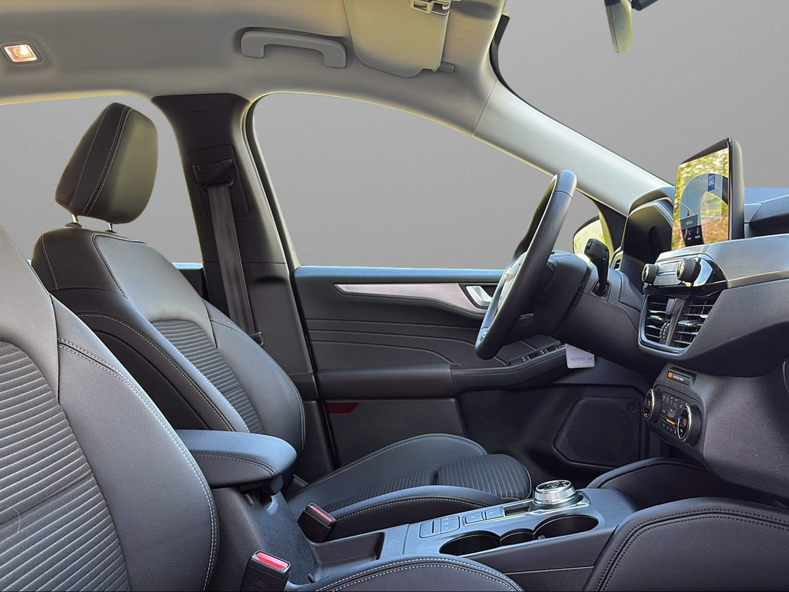 FORD Kuga 2.5 FHEV Titanium X 4WD-image-9