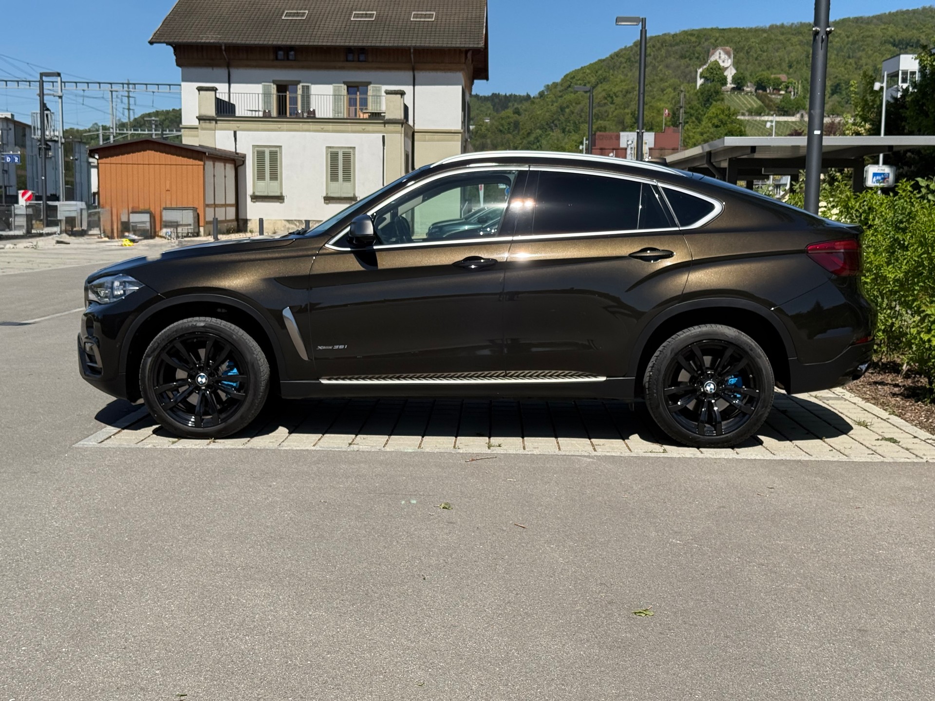 BMW X6 xDrive 35i Steptronic-showroom-element-1