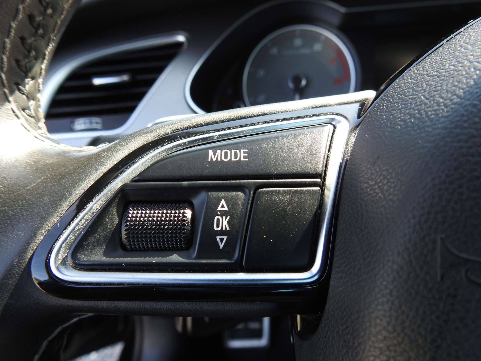 AUDI S4 Limousine 3.0 TFSI quattro S-tronic-image-24