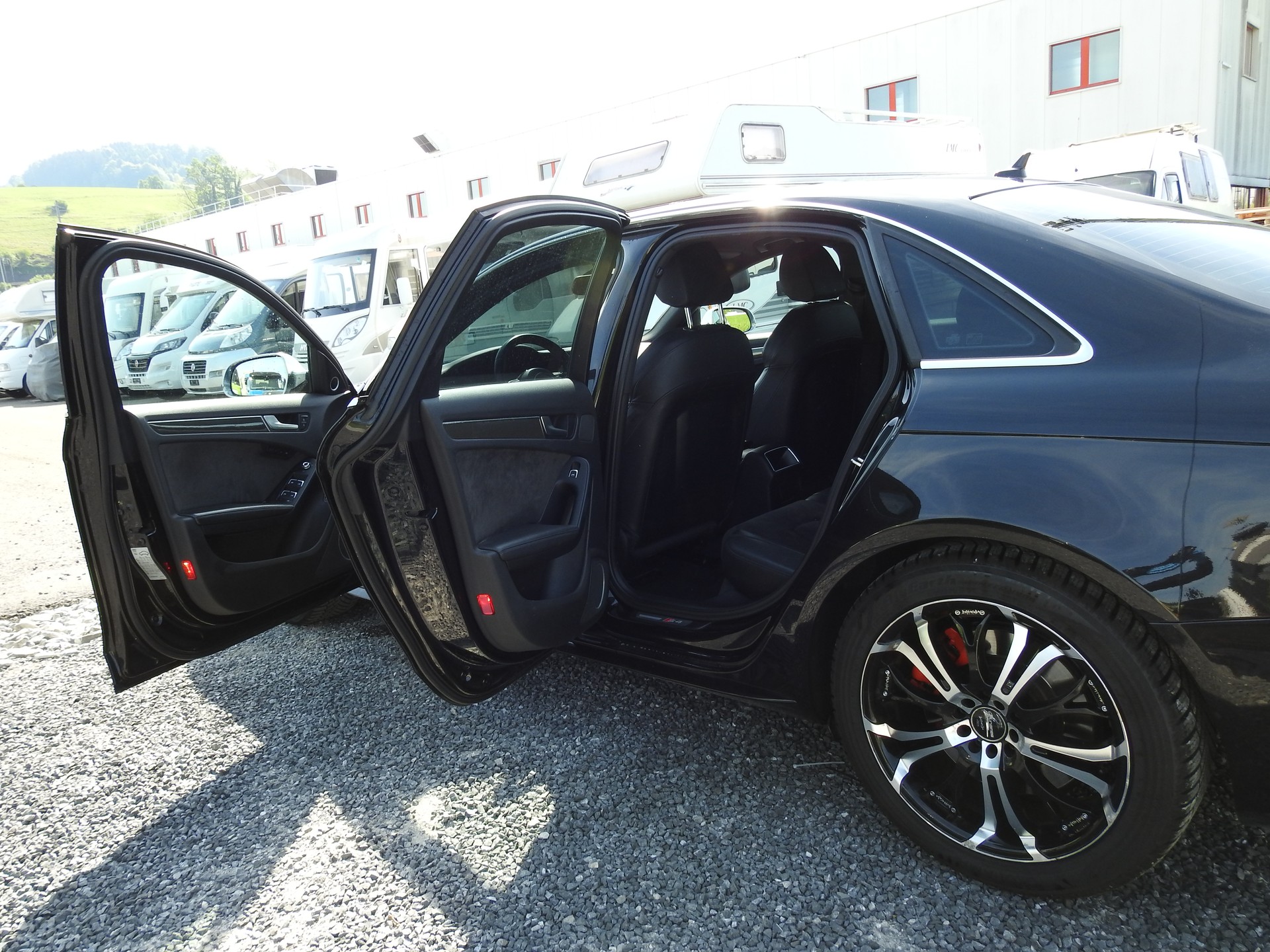 AUDI S4 Limousine 3.0 TFSI quattro S-tronic-image-17