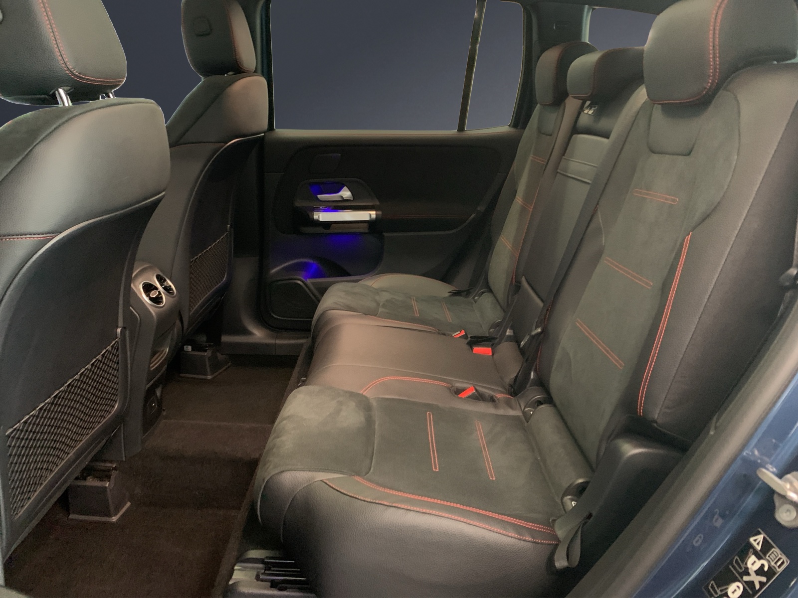 MERCEDES-BENZ GLB 250 AMG Line 4 MATIC-image-10