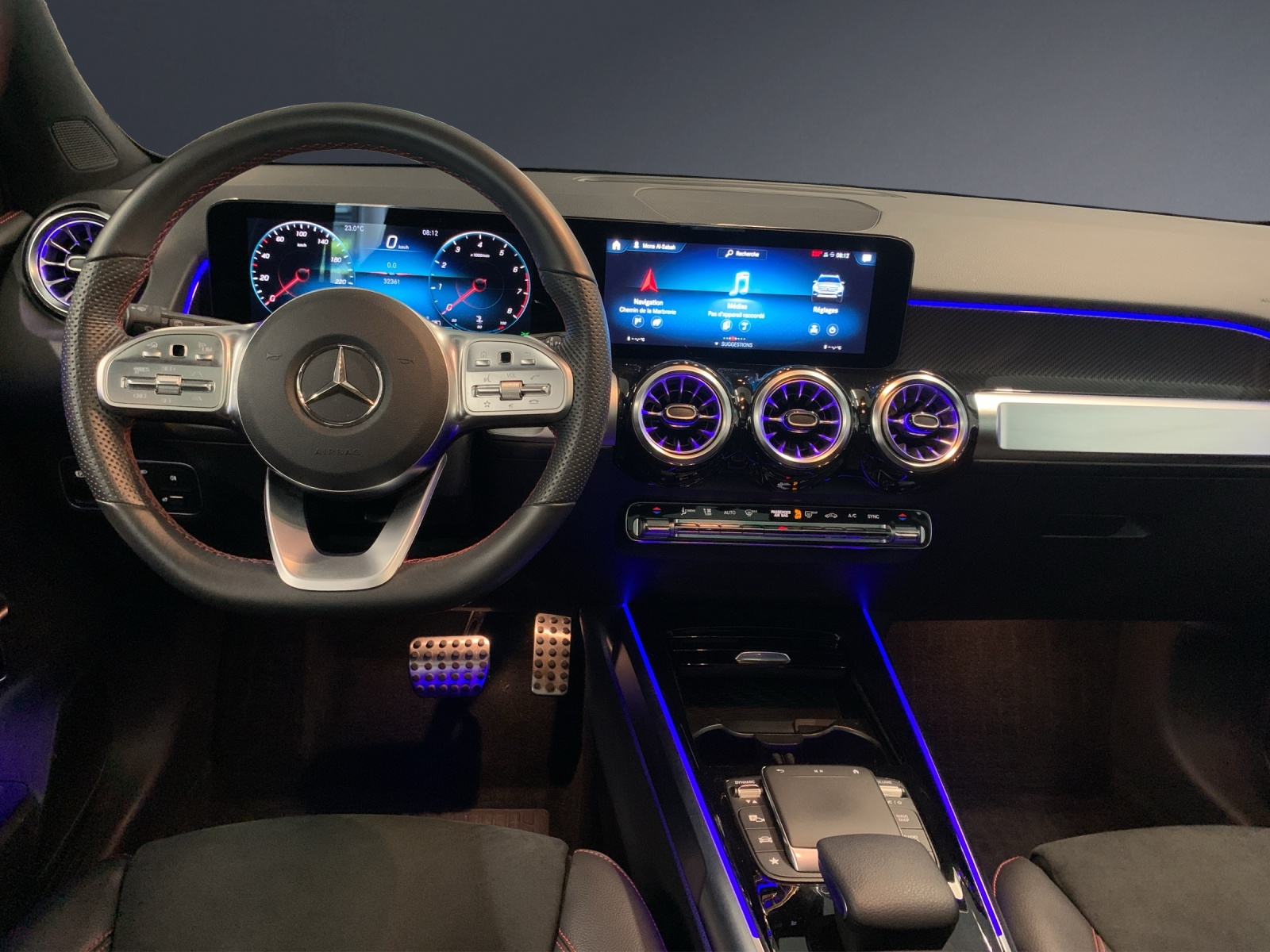 MERCEDES-BENZ GLB 250 AMG Line 4 MATIC-image-6