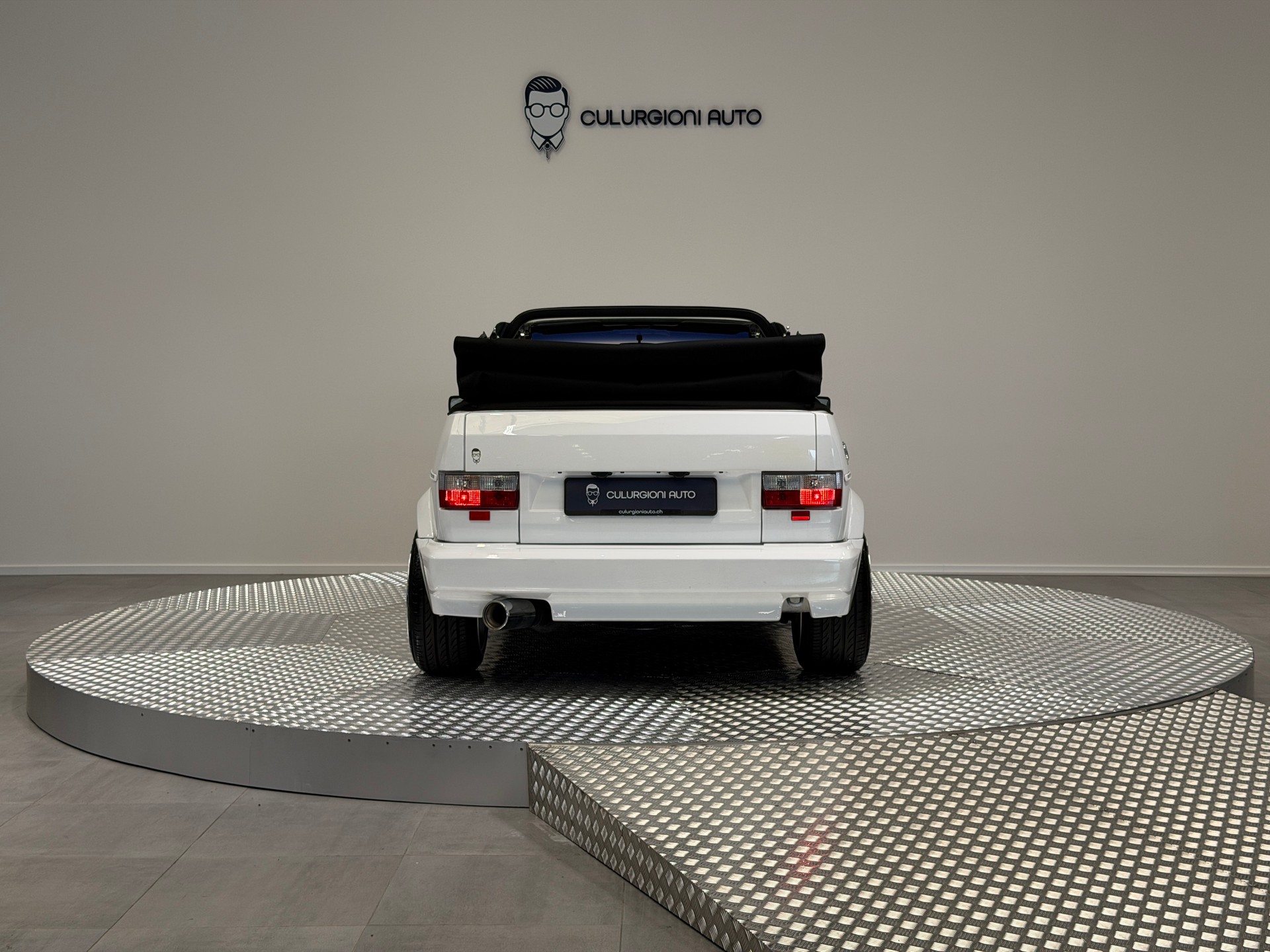 VW Cabrio-image-11