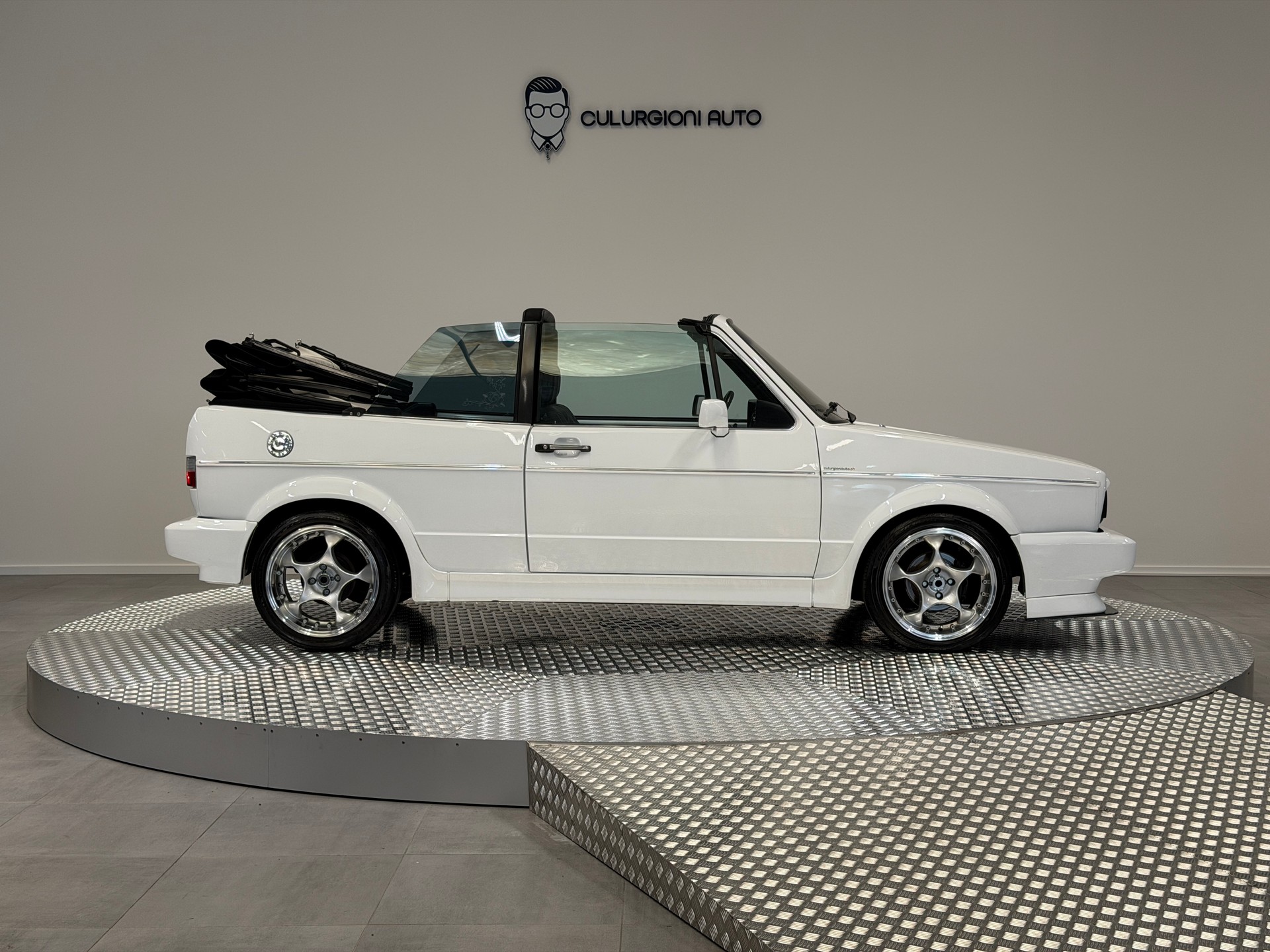 VW Cabrio-image-7
