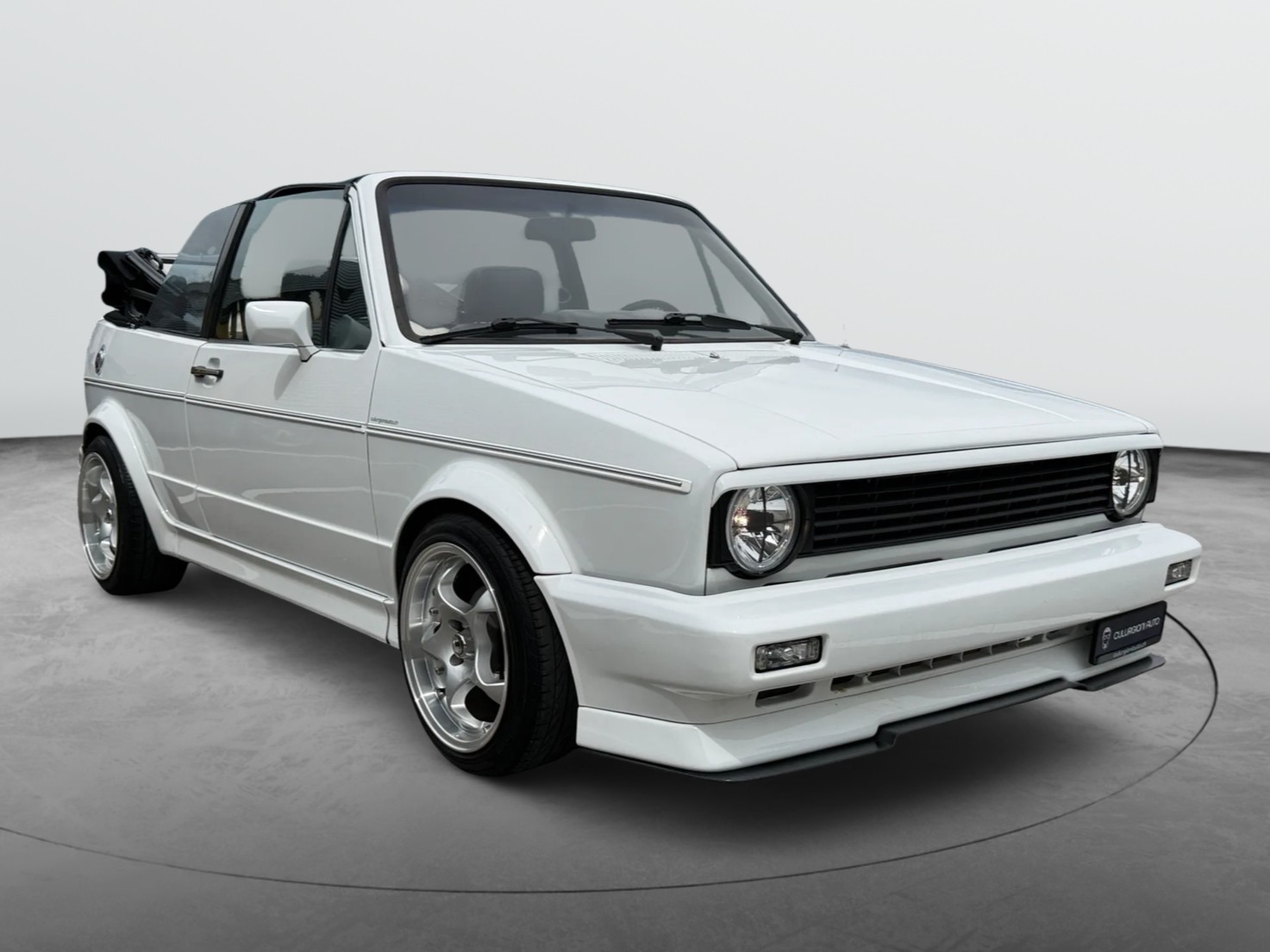 VW Cabrio-image-4