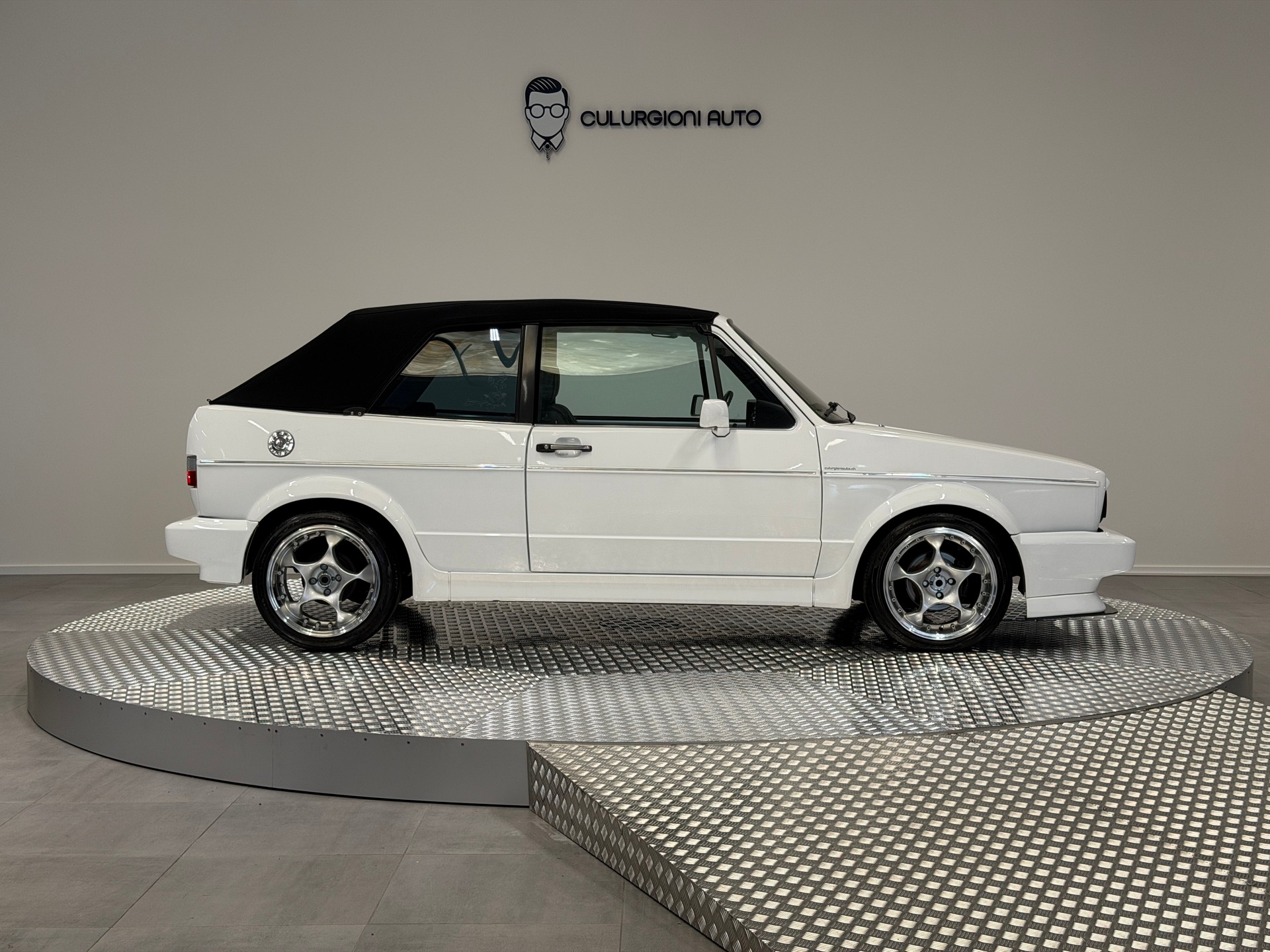 VW Cabrio-image-6