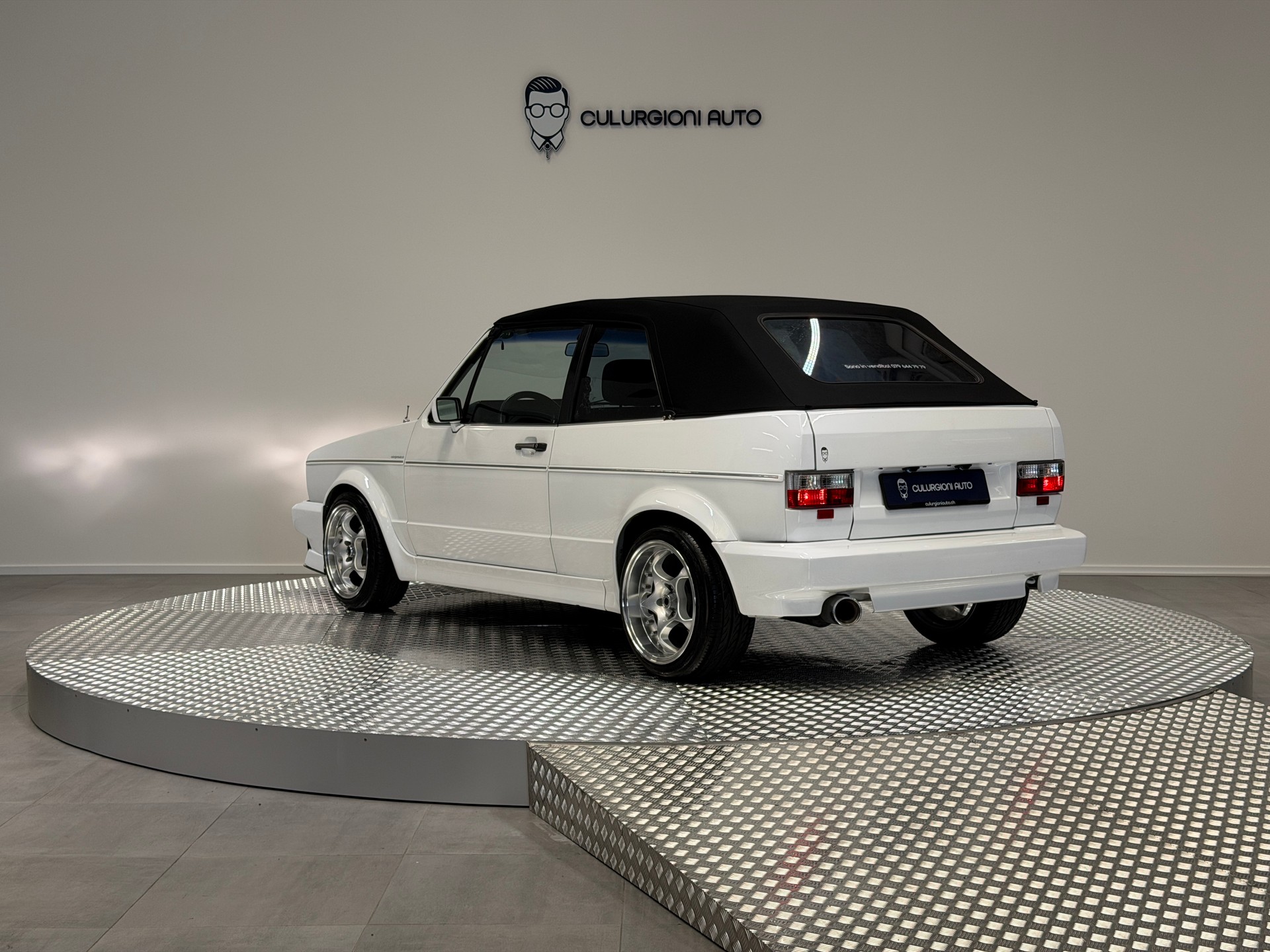 VW Cabrio-image-12