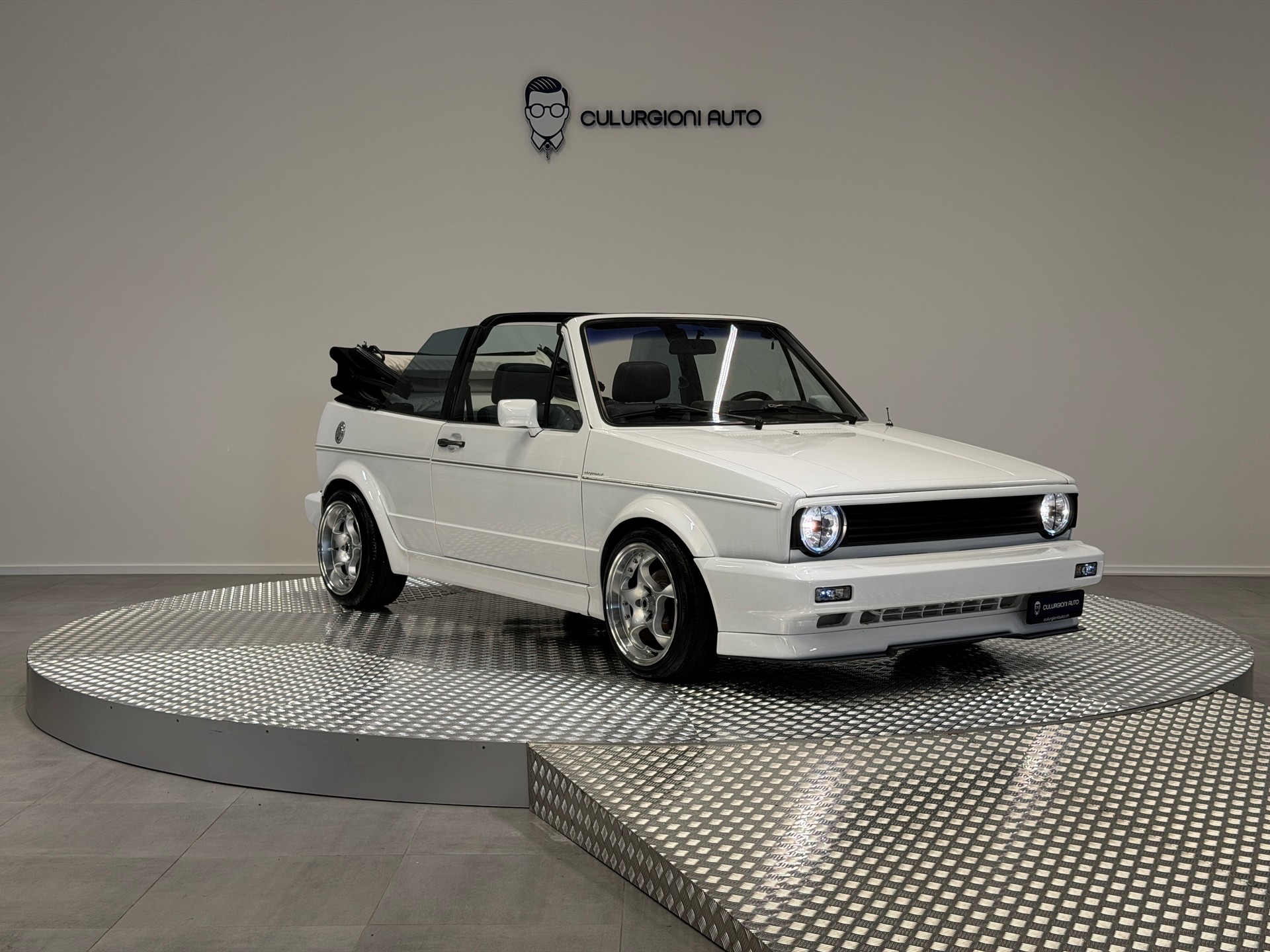 VW Cabrio-image-5