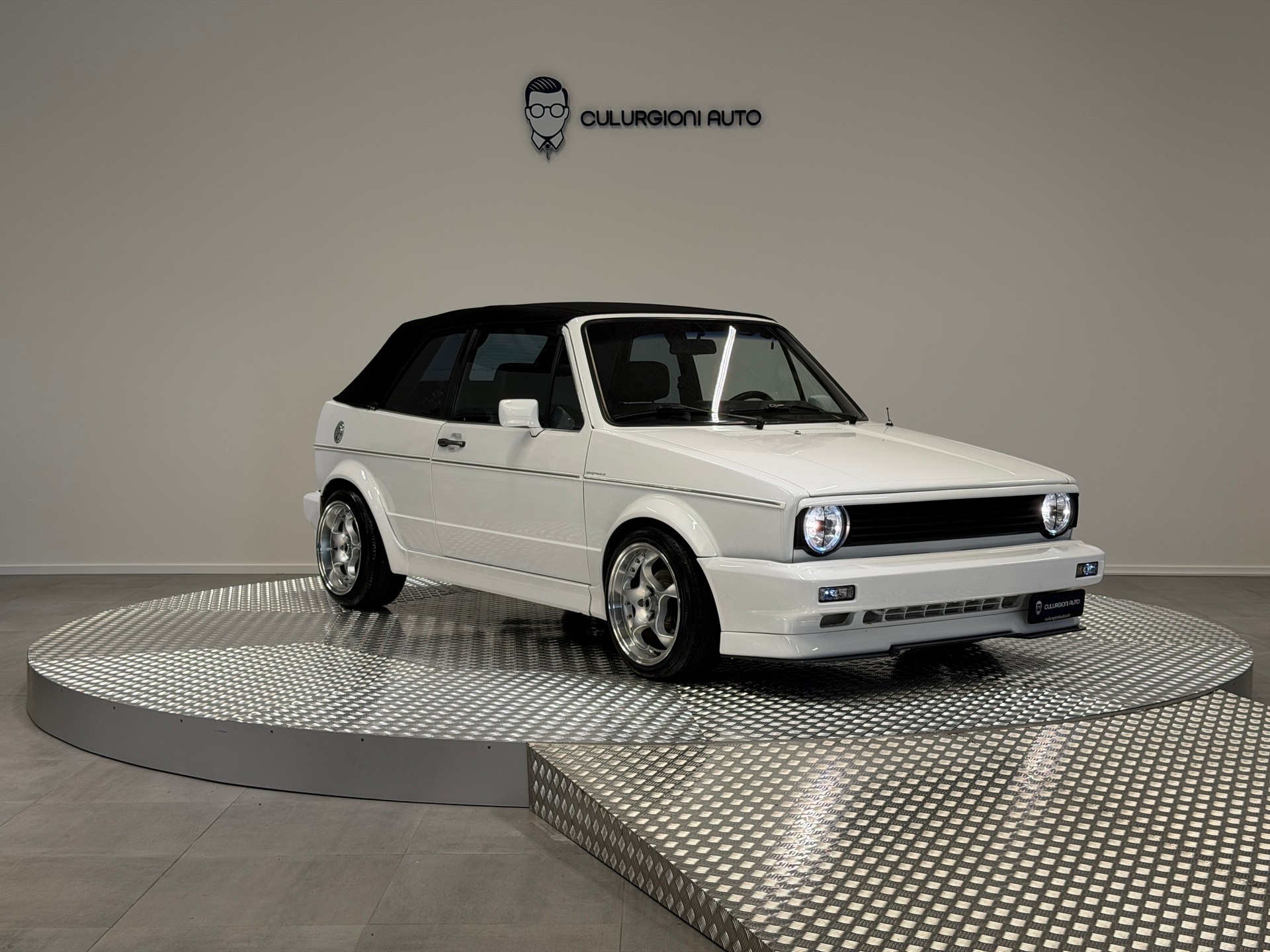 VW Cabrio-image-4