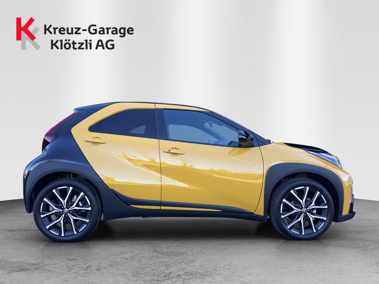 TOYOTA Aygo X 1.5 GR Sport e-CVT-image-1