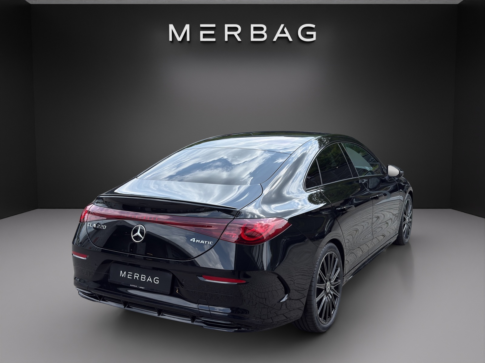 MERCEDES-BENZ CLA 220 4Matic 8G-DCT-image-4