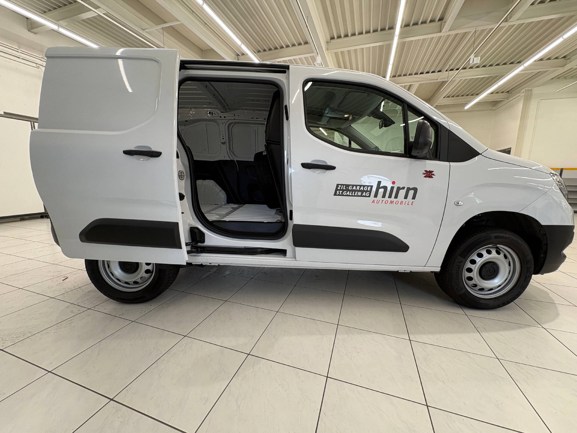 OPEL Combo Cargo 2.4 t 1.5 D S/S-image-1