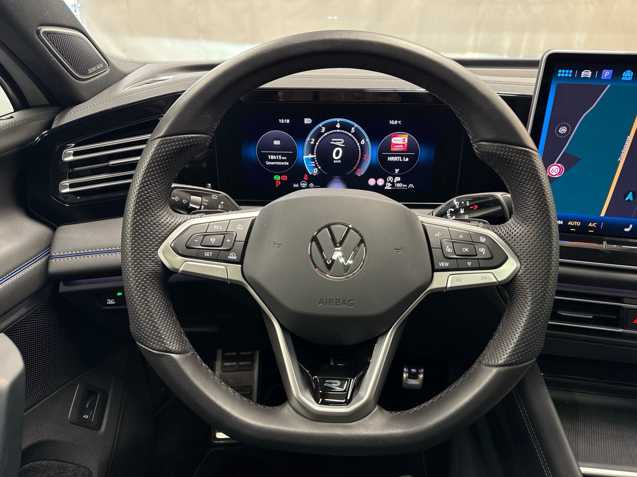VW Tiguan 2.0 TSI R-Line 4Motion Black Style-image-8
