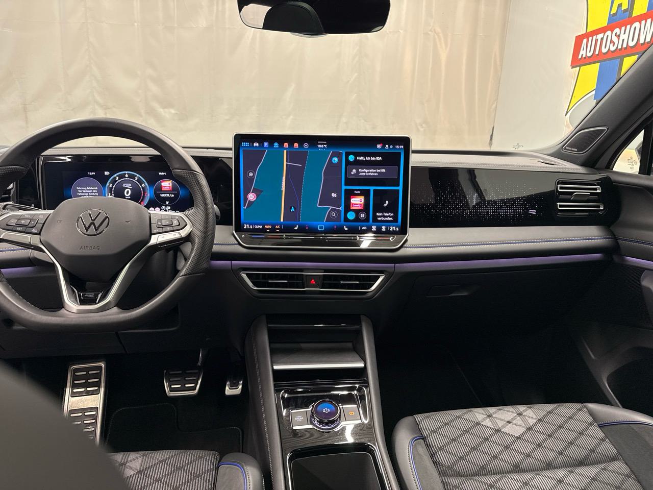 VW Tiguan 2.0 TSI R-Line 4Motion Black Style-image-11
