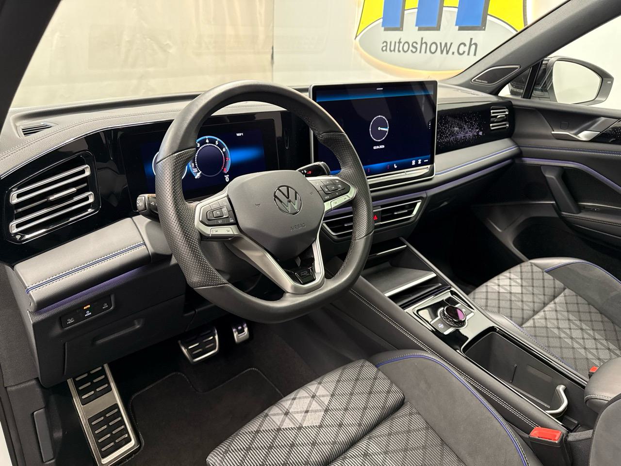 VW Tiguan 2.0 TSI R-Line 4Motion Black Style-image-5