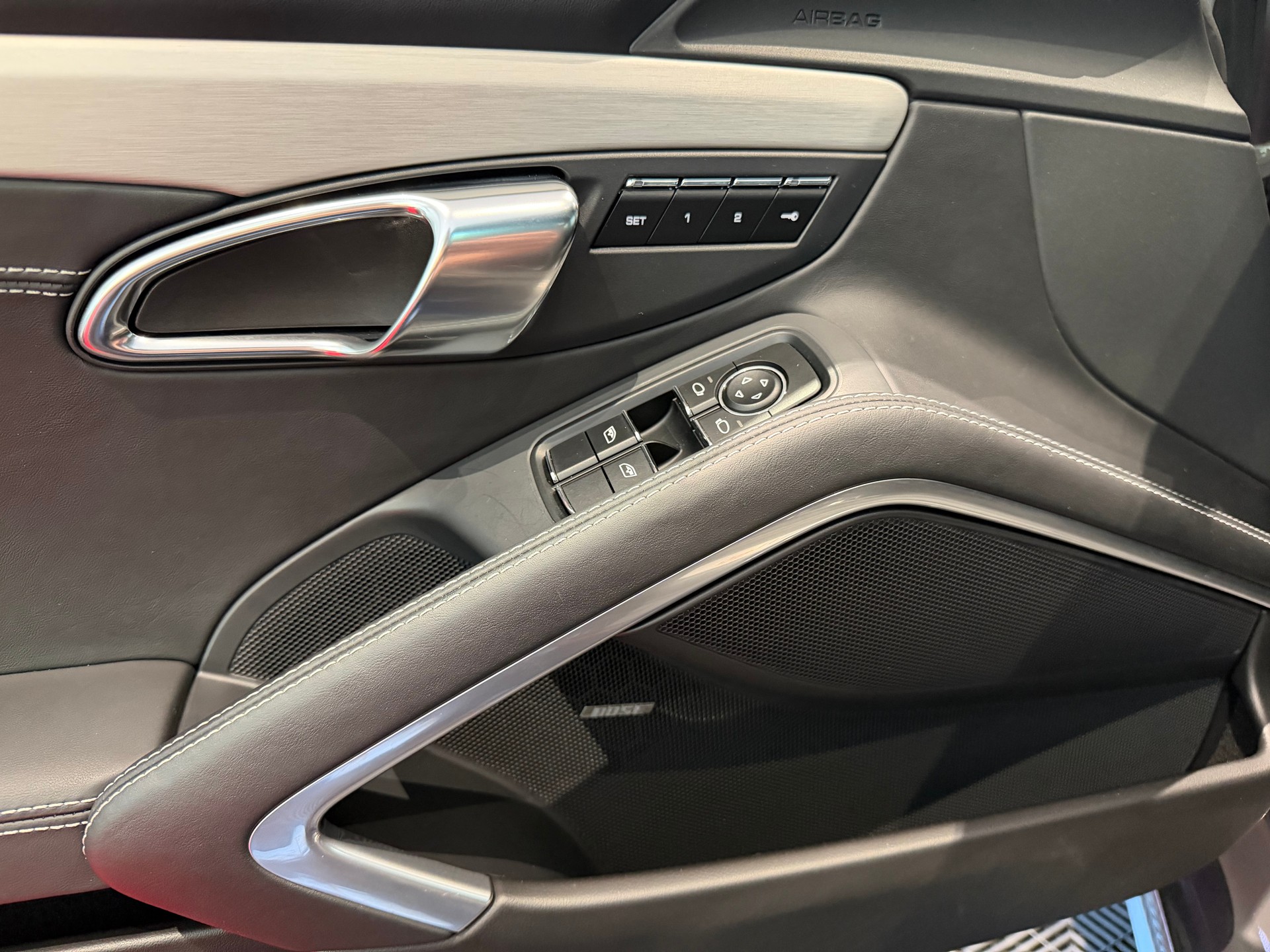 PORSCHE 911 Carrera S 50 Years-image-16