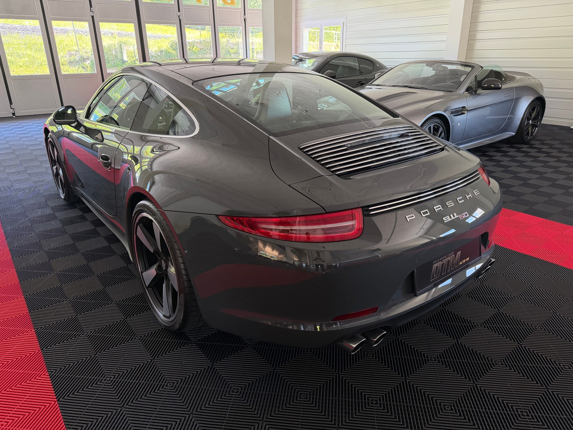 PORSCHE 911 Carrera S 50 Years-showroom-element-3