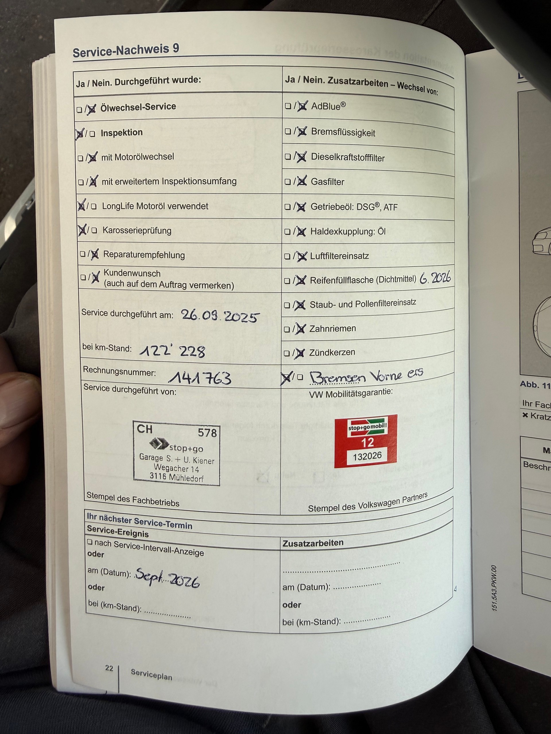 VW Tiguan 2.0 TDI BMT R-Line Design 4x2-image-15