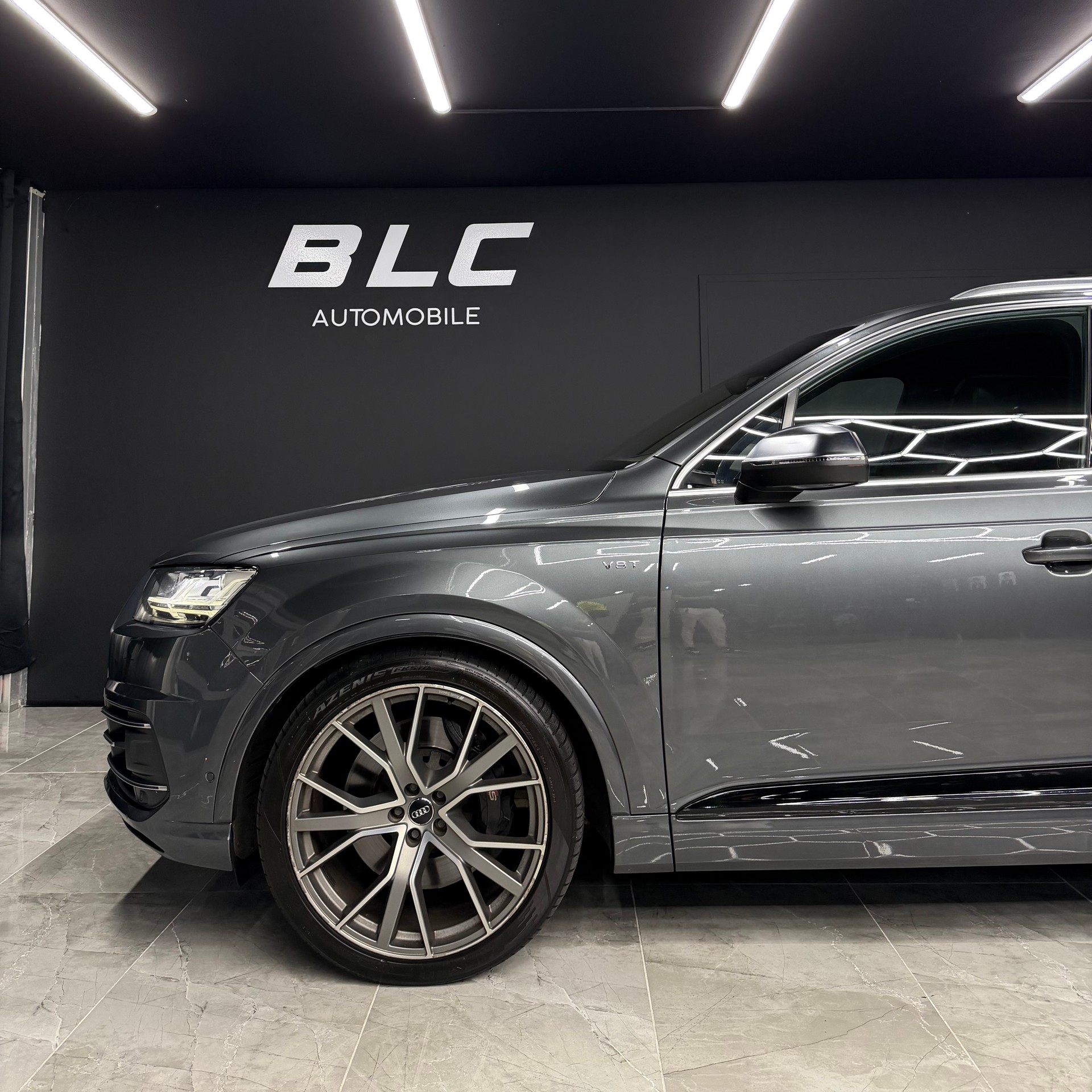 AUDI SQ7 4.0 TDI quattro tiptronic-image-3