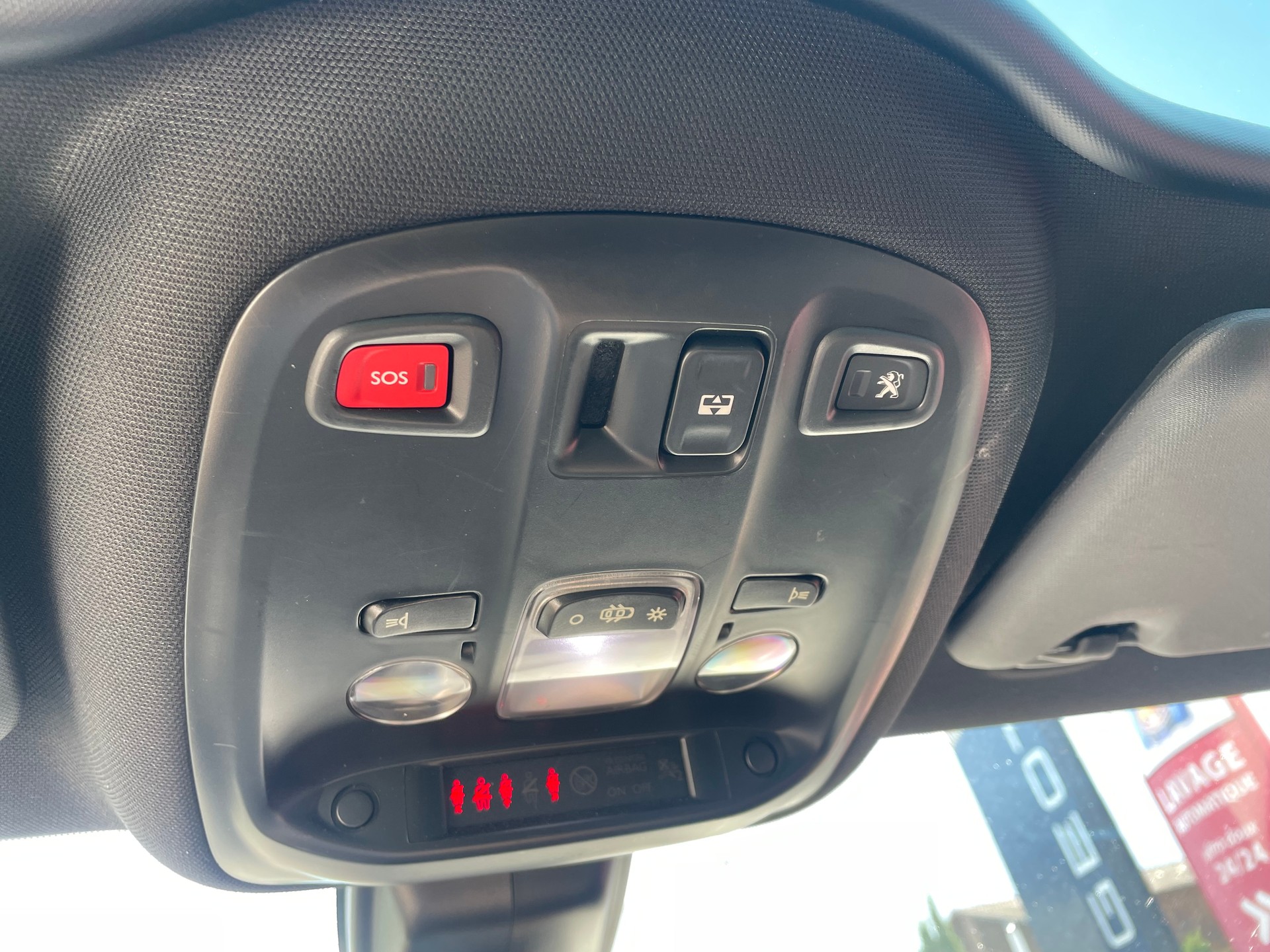 PEUGEOT 308 1.6 THP GTi-image-13