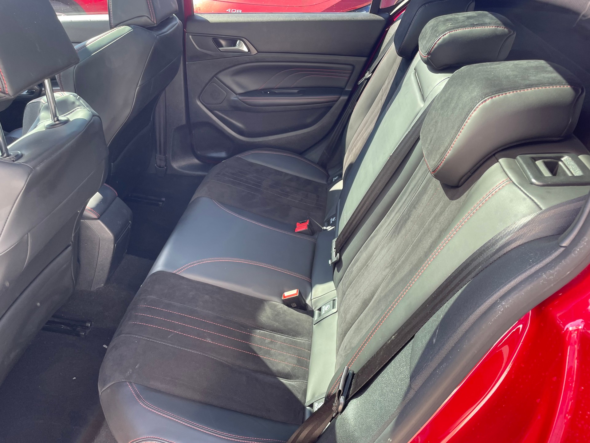 PEUGEOT 308 1.6 THP GTi-image-9