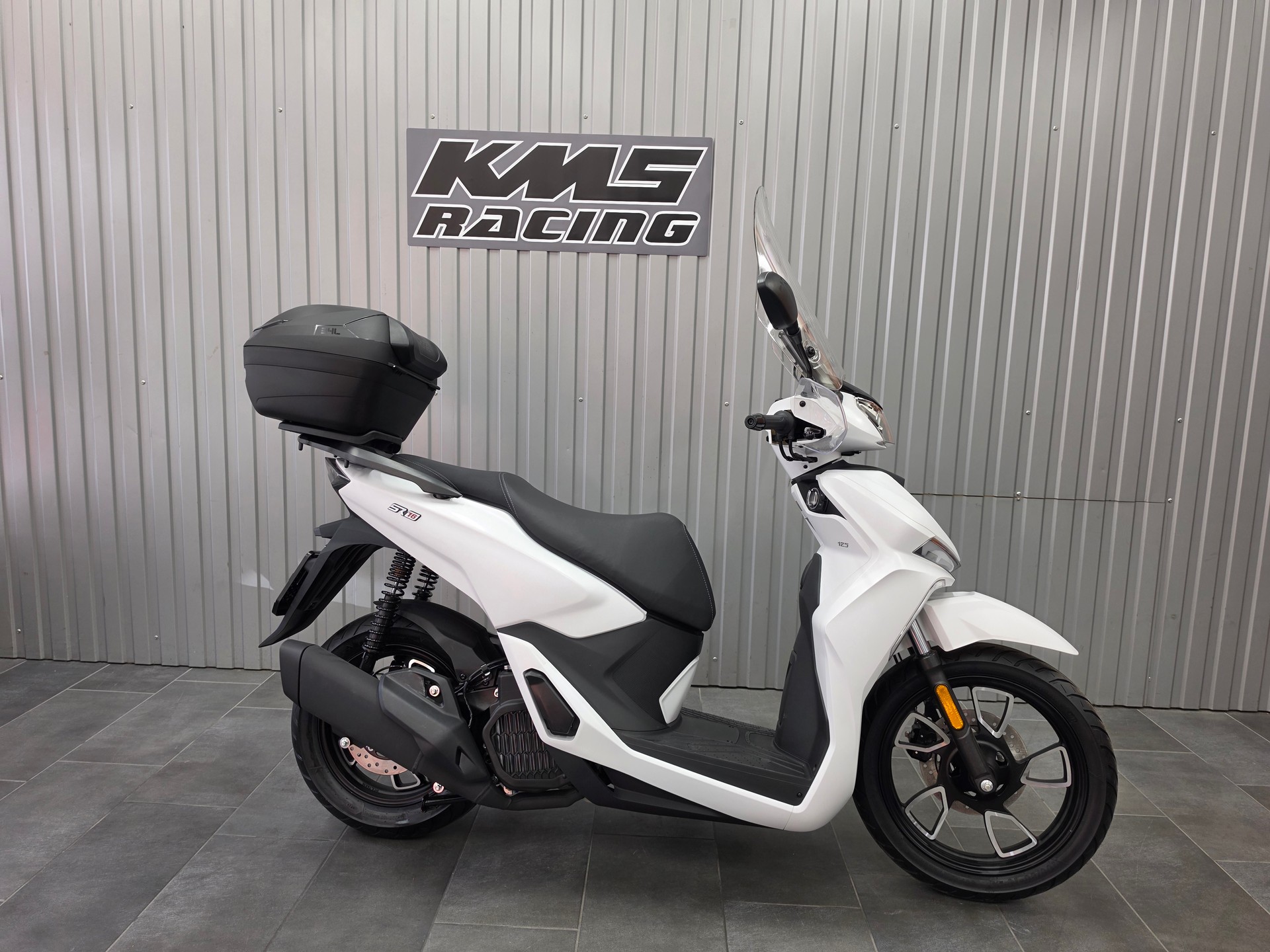 VOGE SR 16