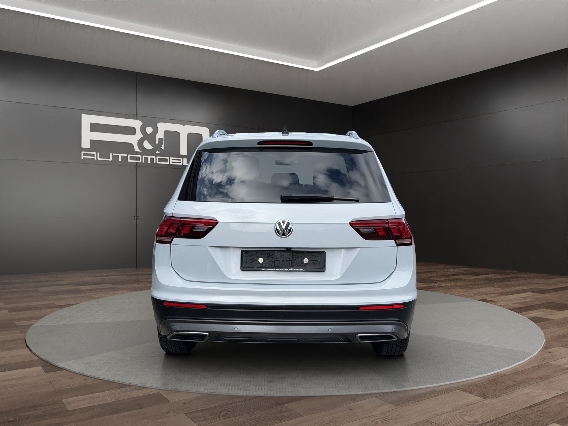 VW Tiguan Allspace 2.0TSI Comfortline 4Motion DSG-image-5