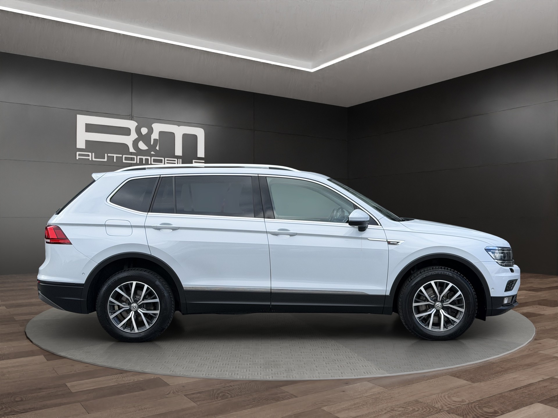 VW Tiguan Allspace 2.0TSI Comfortline 4Motion DSG-showroom-element-3