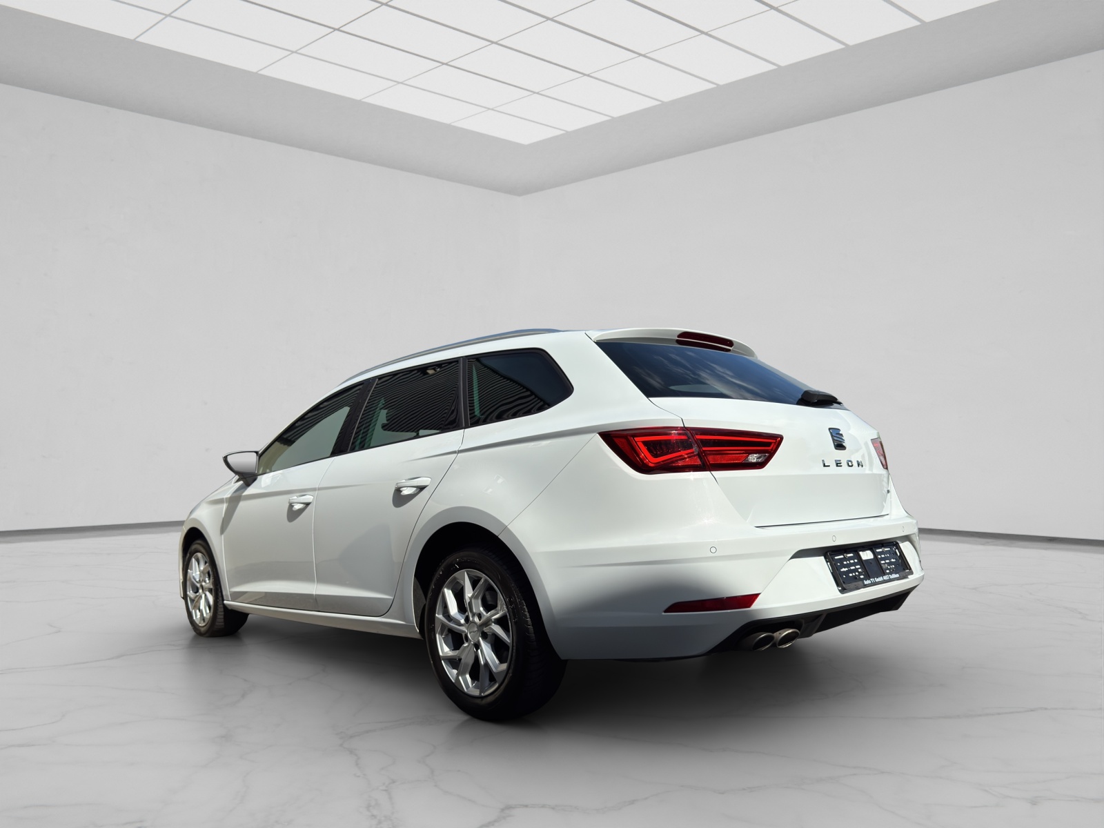 SEAT Leon ST 2.0 TDI SWISS FR 4D 4Drive DSG-image-3