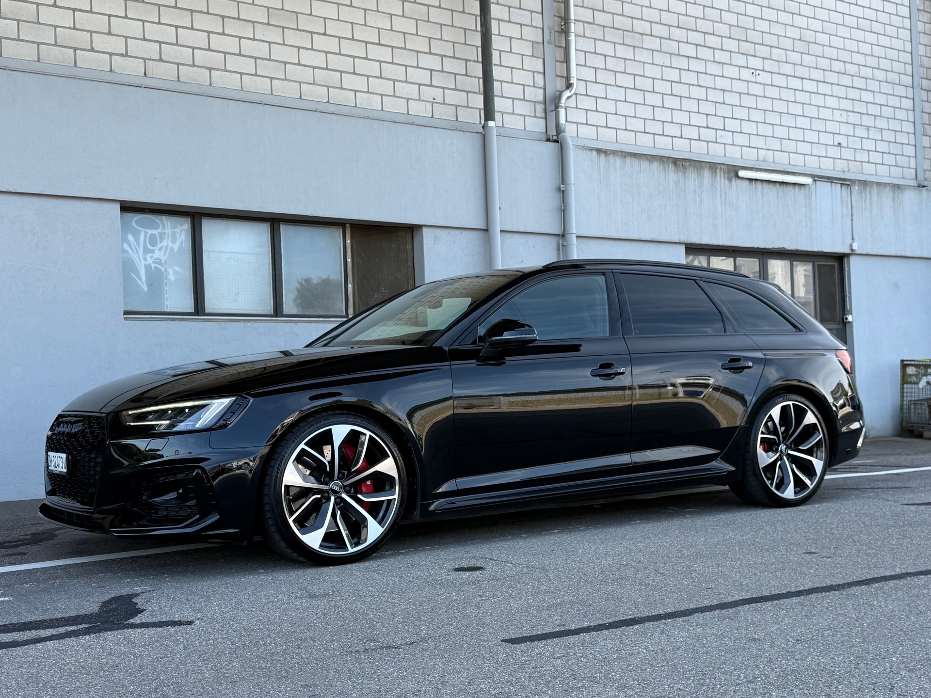 AUDI RS4 Avant 2.9 TFSI quattro tiptronic-image-2