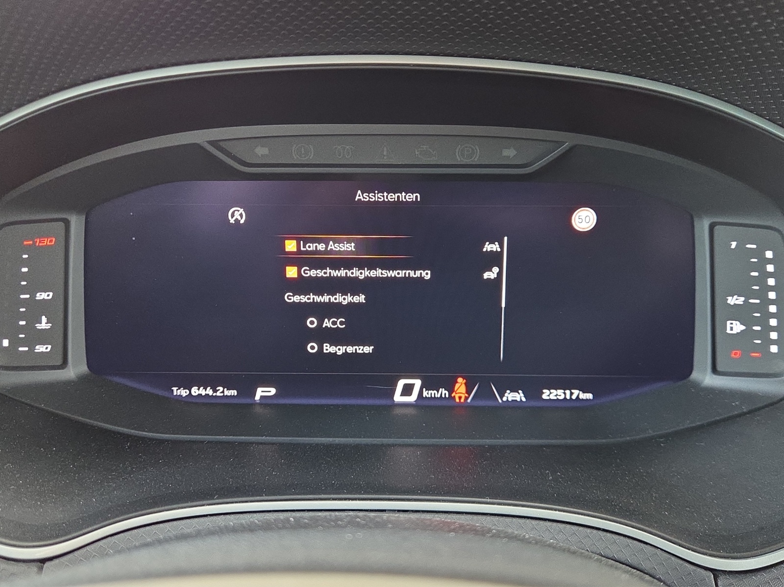 SEAT Arona 1.5 Eco TSI FR DSG-image-15