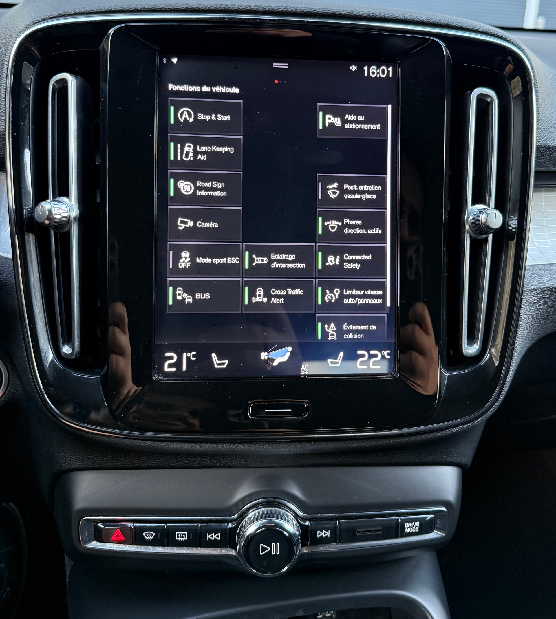 VOLVO XC40 T5 AWD Inscription Geartronic-image-14