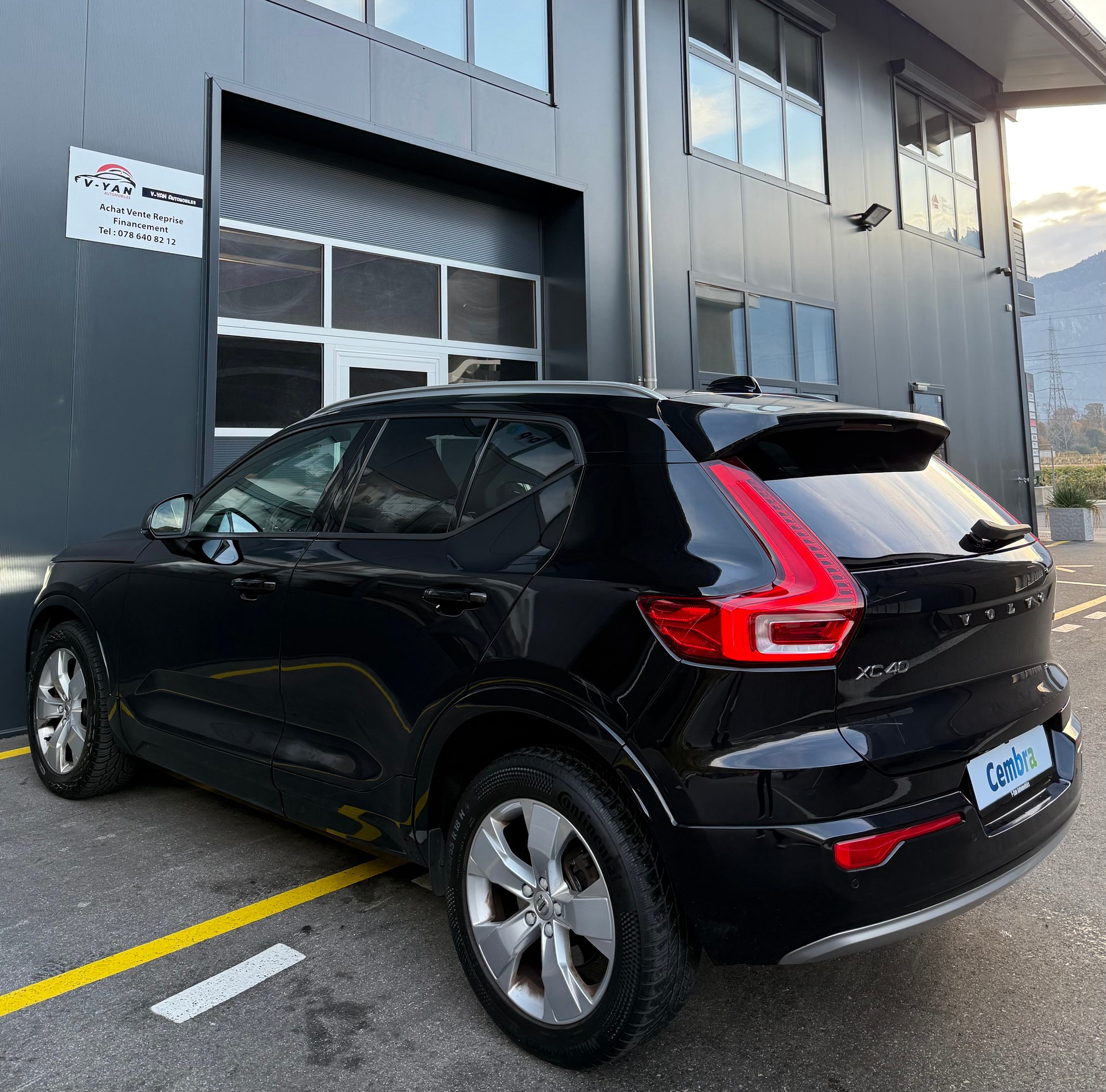 VOLVO XC40 T5 AWD Inscription Geartronic-image-5