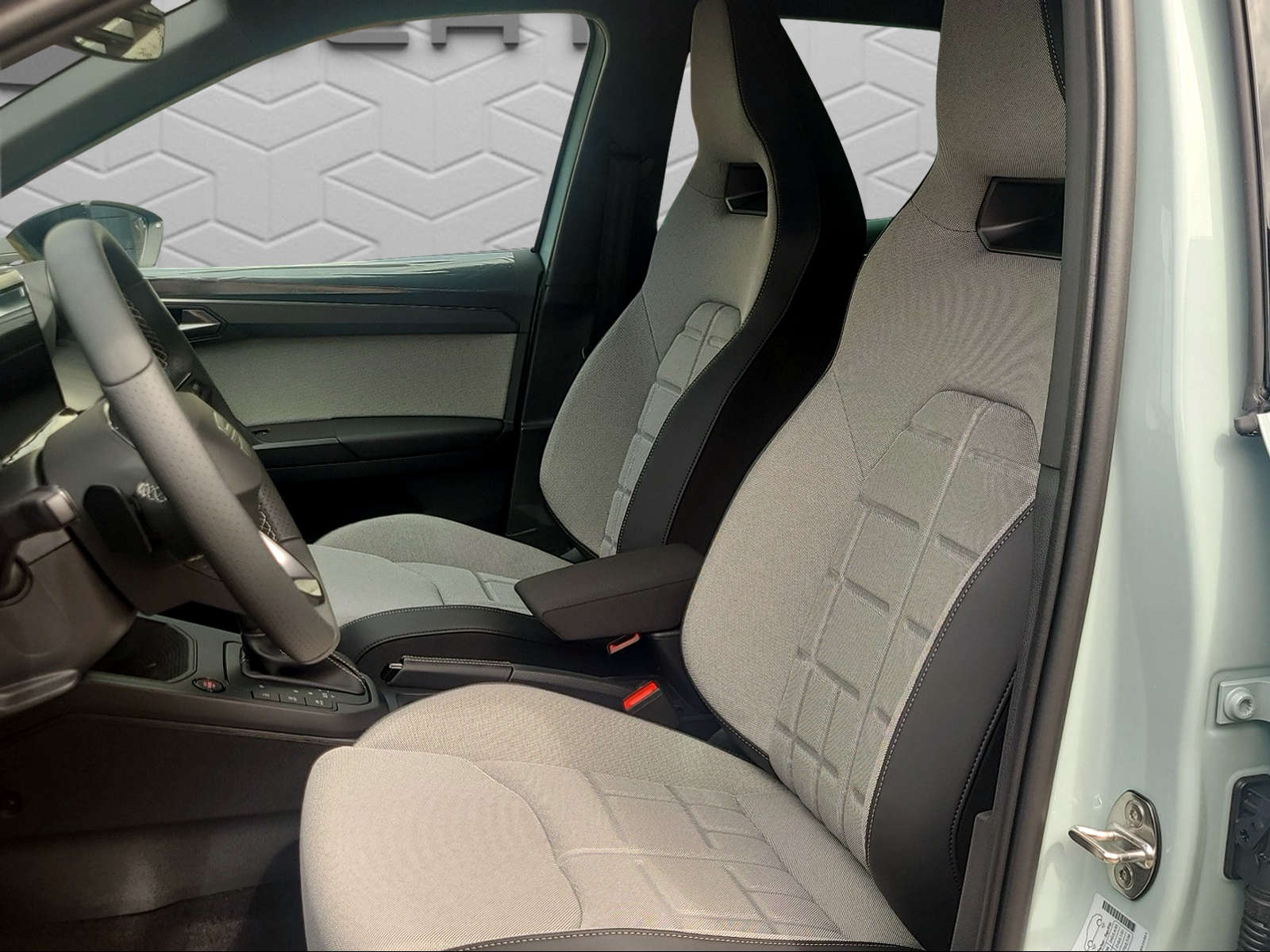 SEAT Arona 1.0 TSI Eco FR DSG-image-6