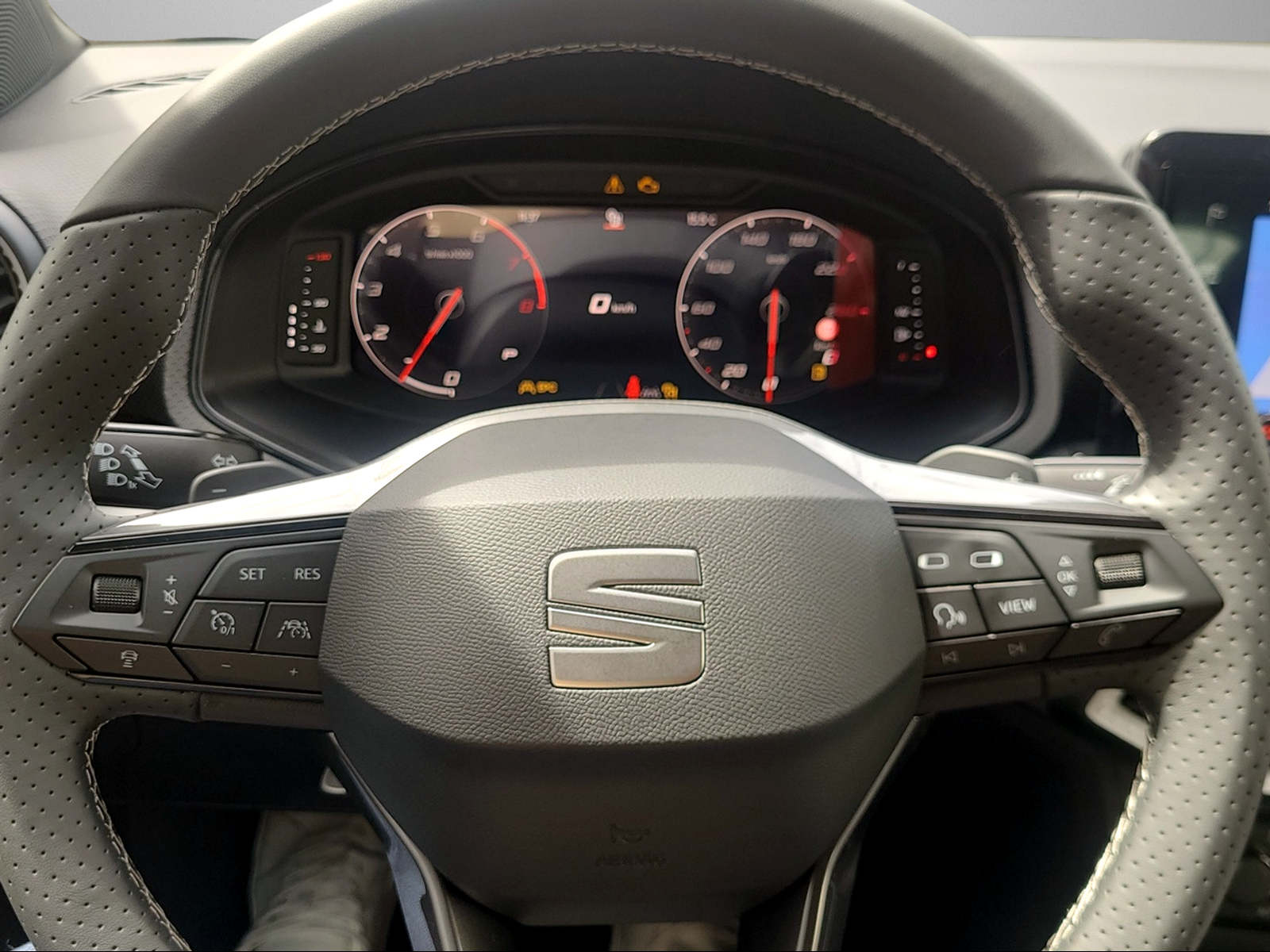 SEAT Arona 1.0 TSI Eco FR DSG-image-10
